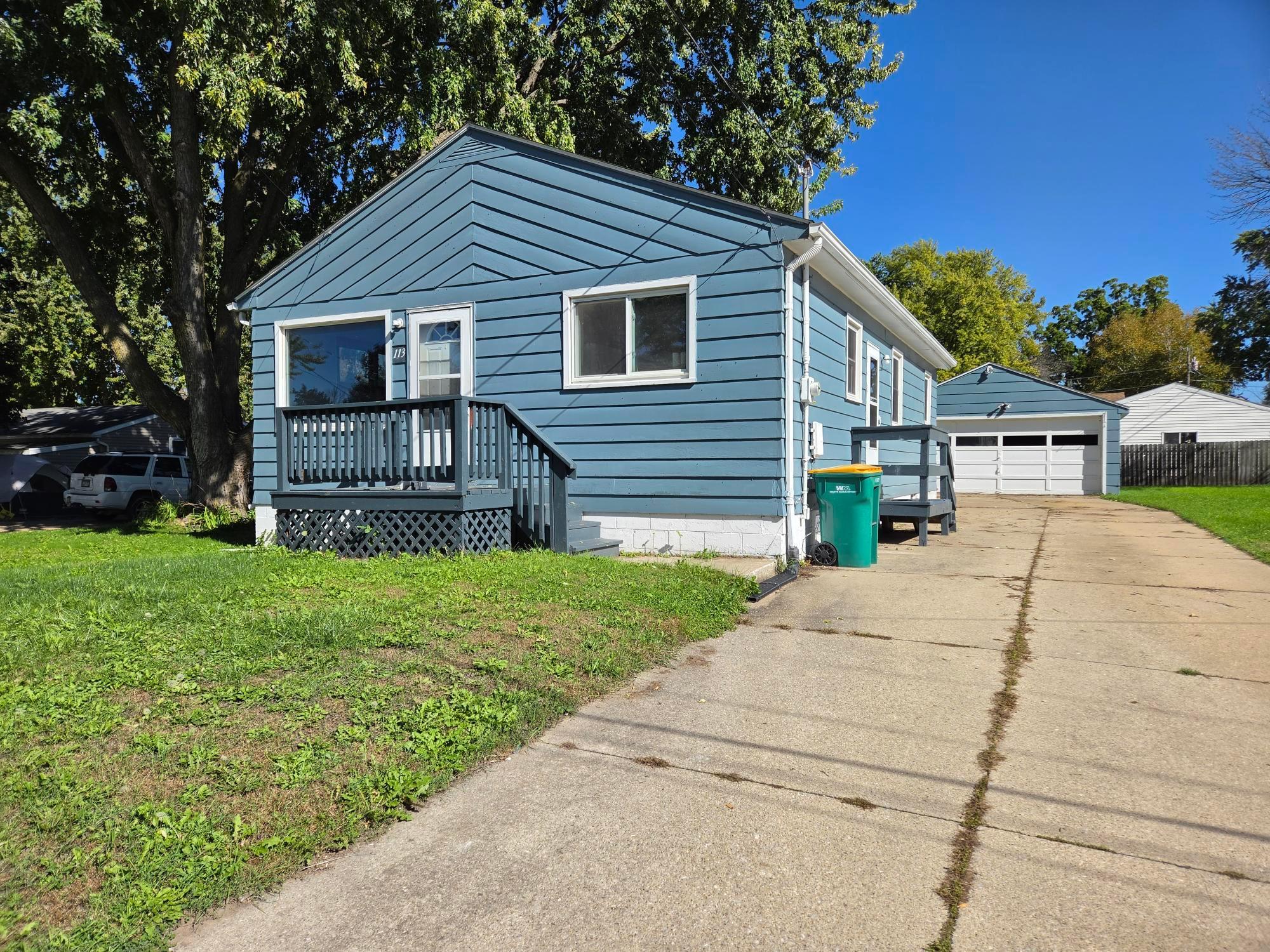 113 S 7th Avenue Property Photo 2