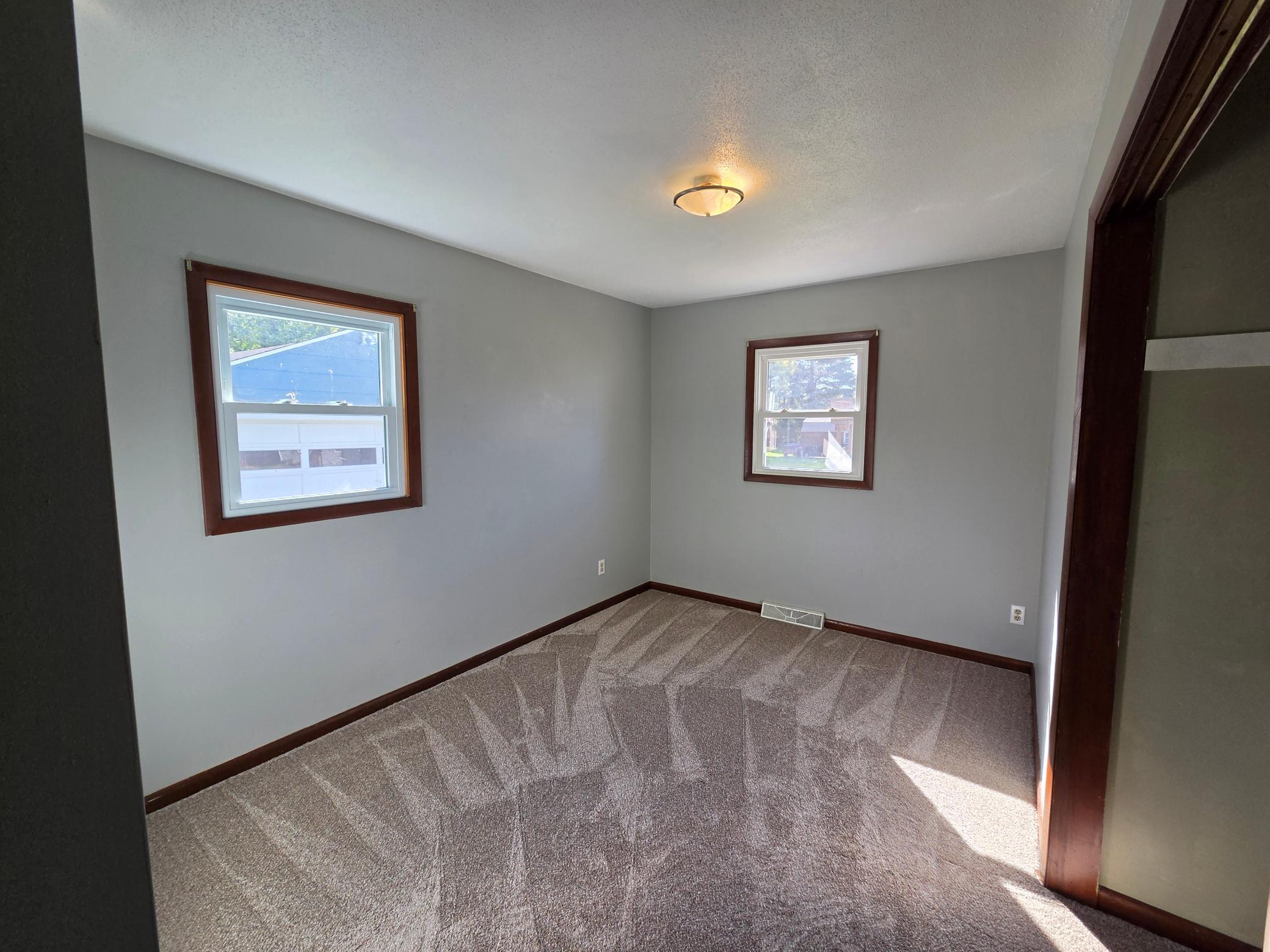 113 S 7th Avenue Property Photo 13