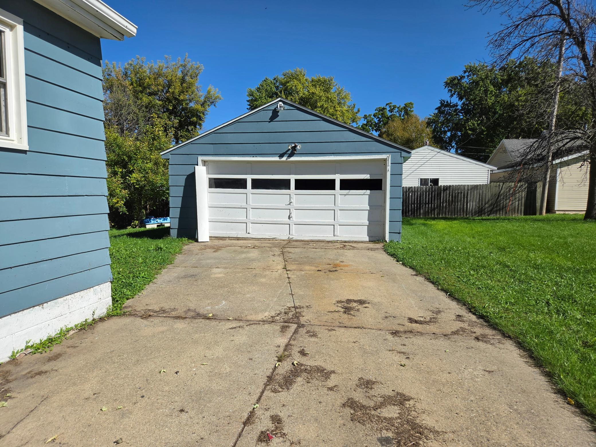 113 S 7th Avenue Property Photo 18