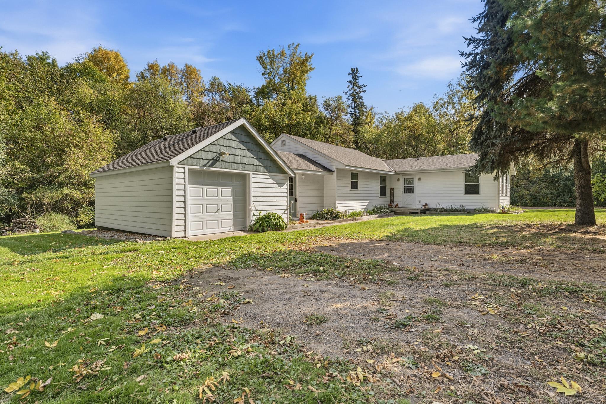 48075 Acacia Trail Property Photo 4