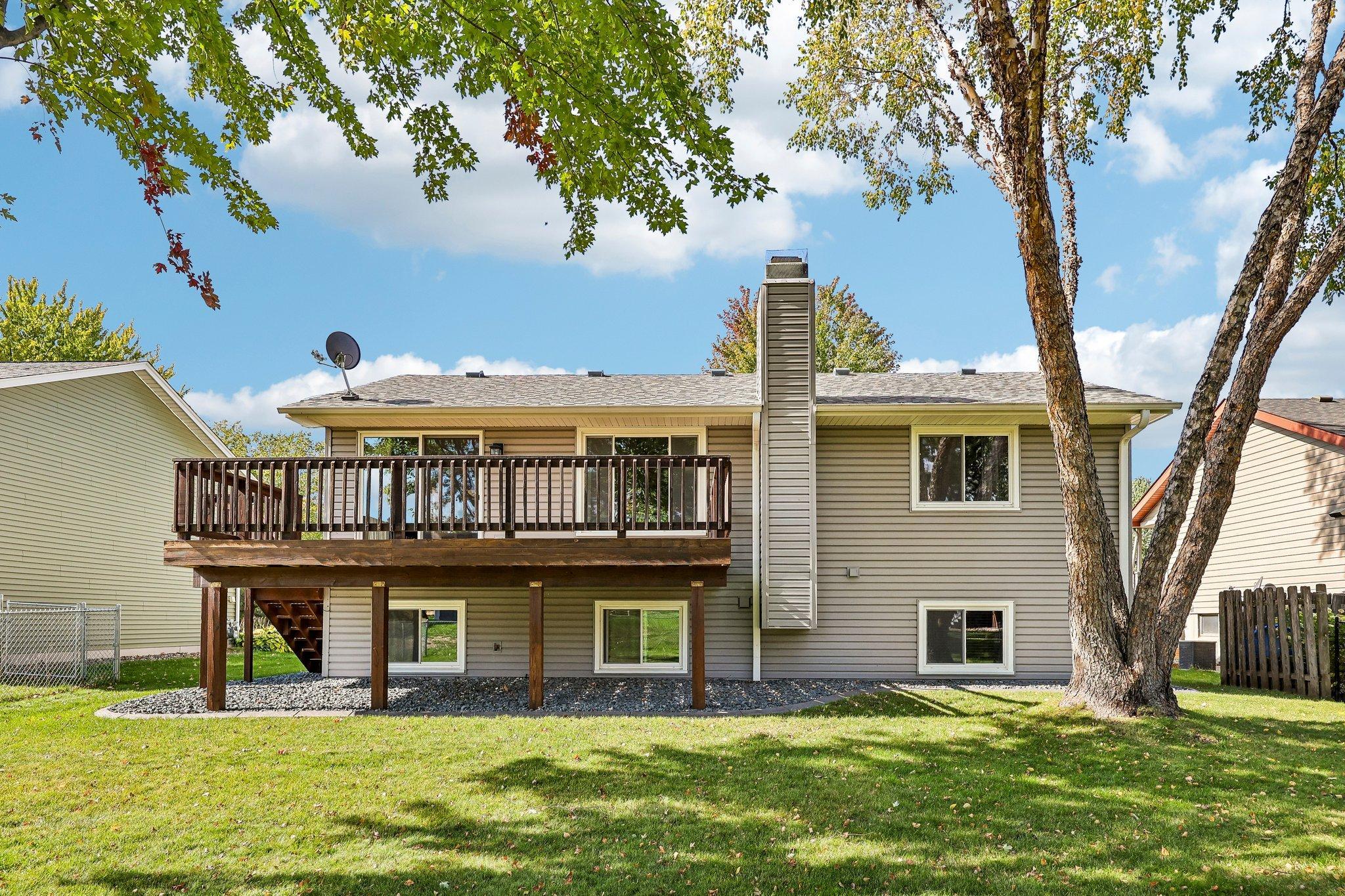 4292 Eagle Crest Drive Property Photo 3