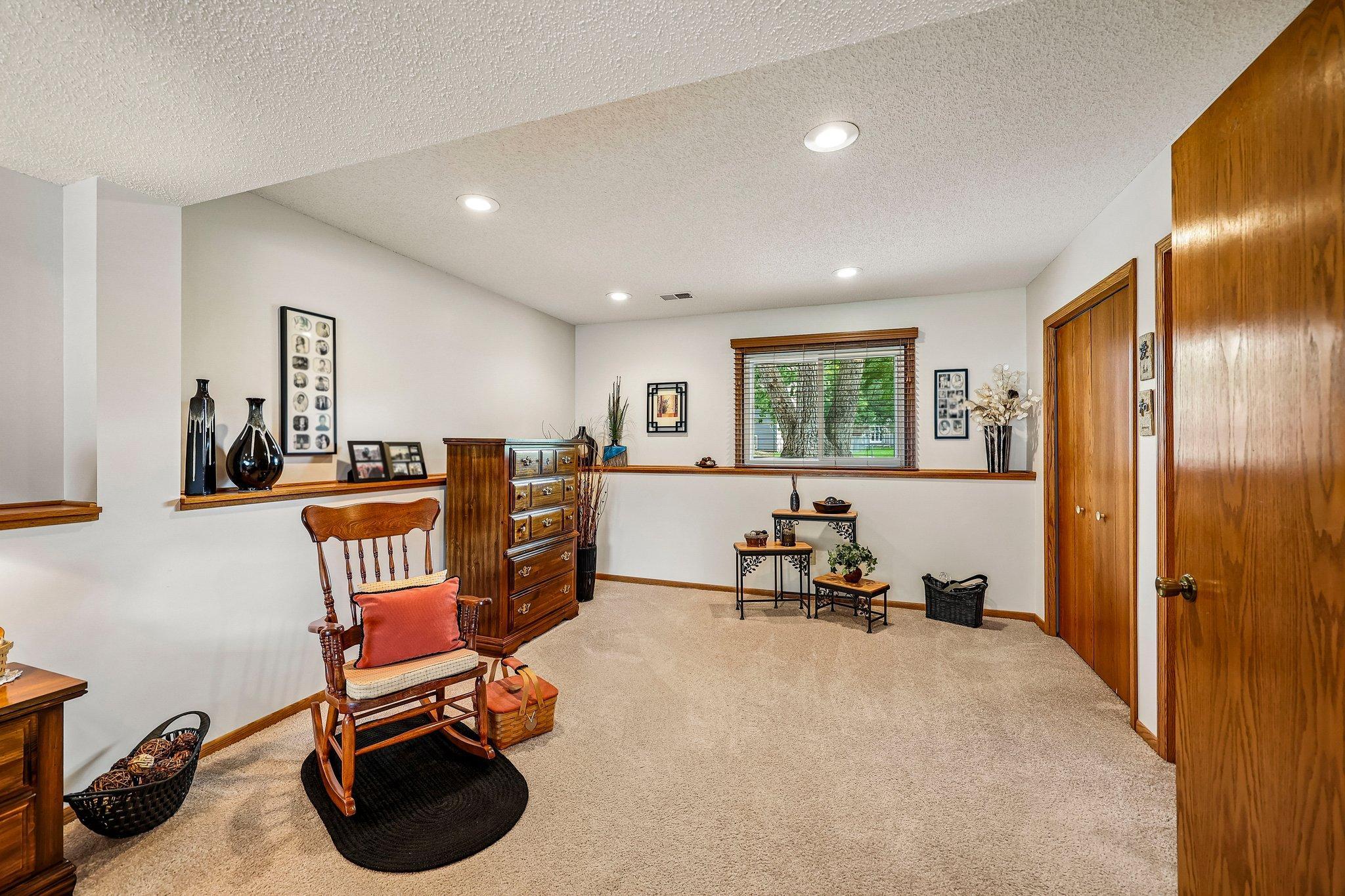 4292 Eagle Crest Drive Property Photo 17