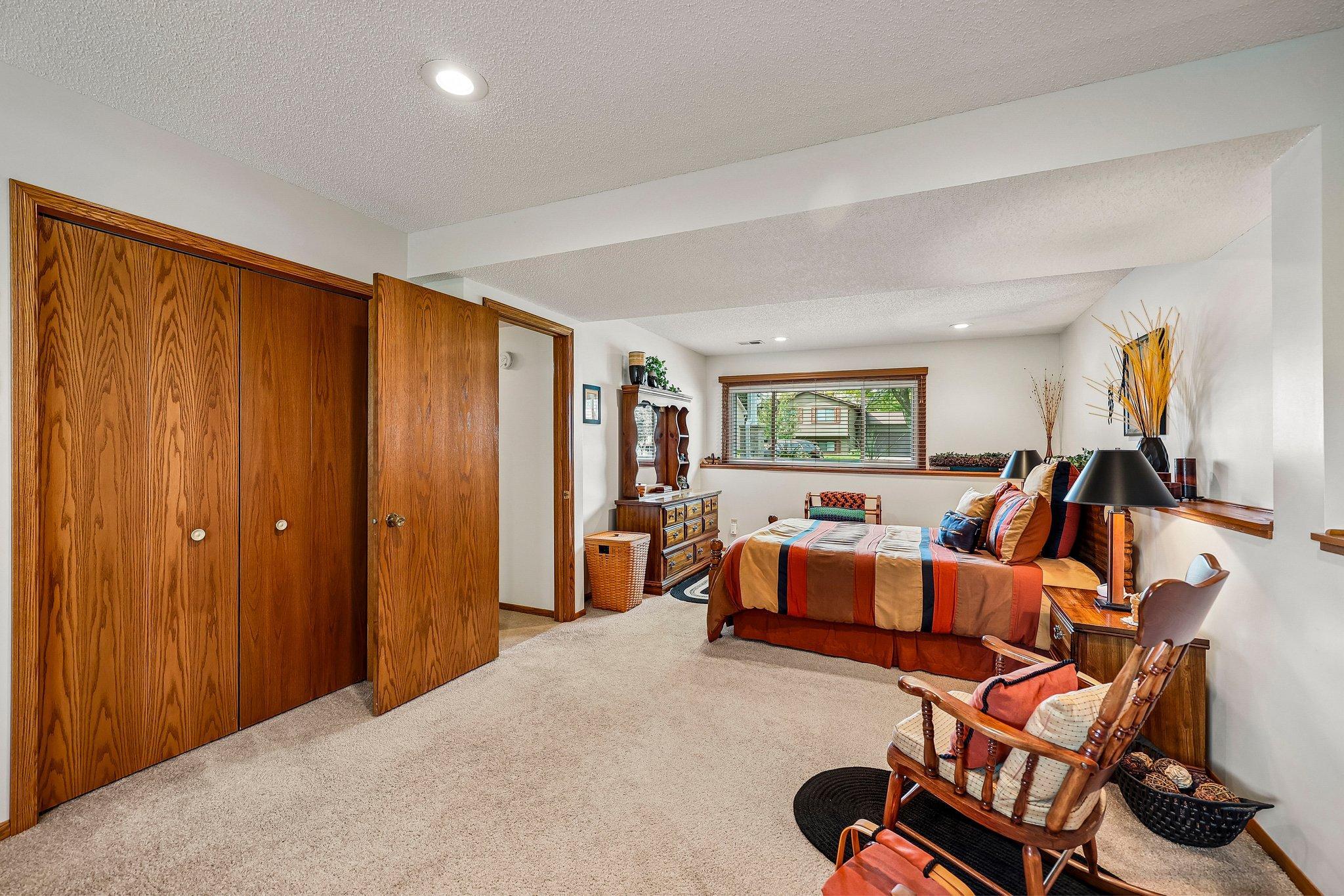 4292 Eagle Crest Drive Property Photo 19