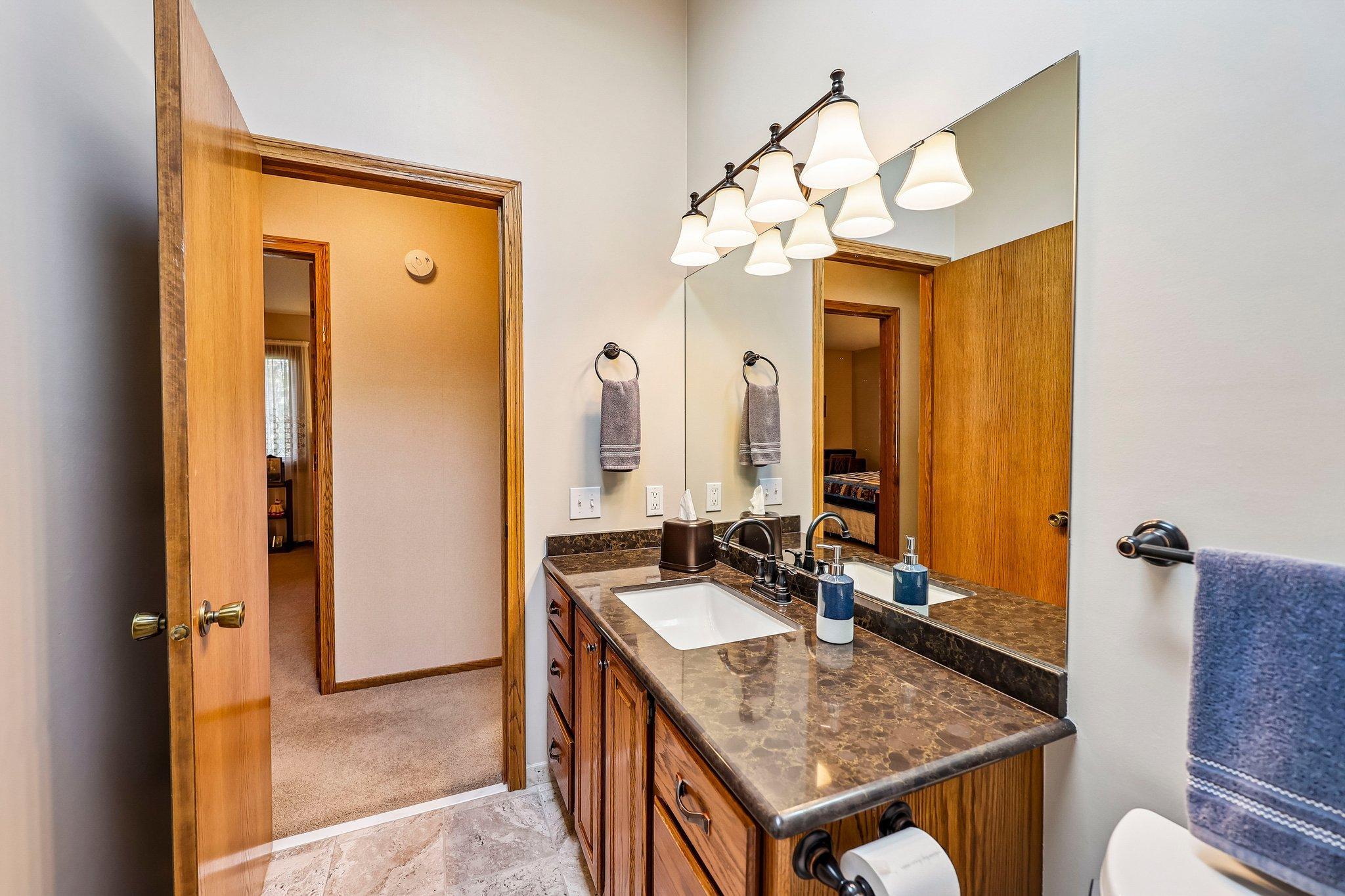 4292 Eagle Crest Drive Property Photo 20