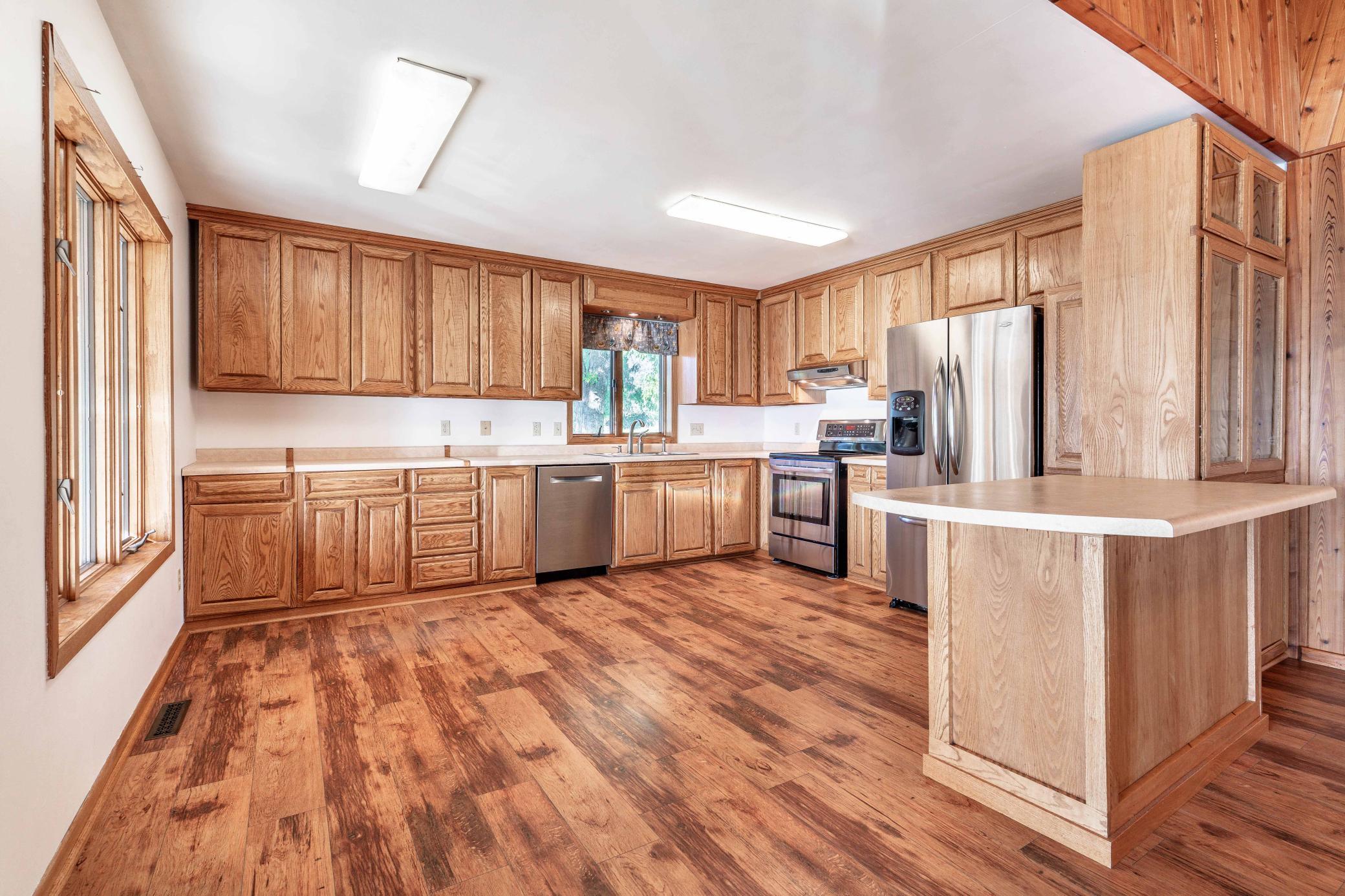 38192 N Shore Drive Property Photo 15