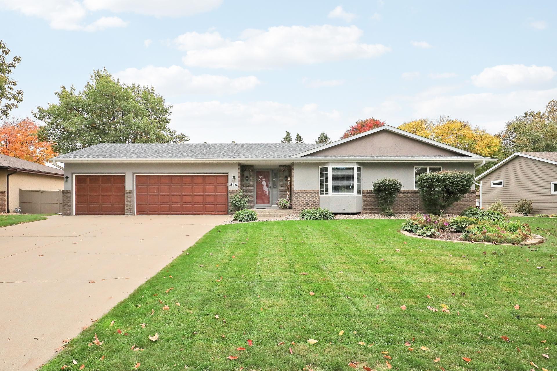 624 Hennes Avenue Property Photo 1