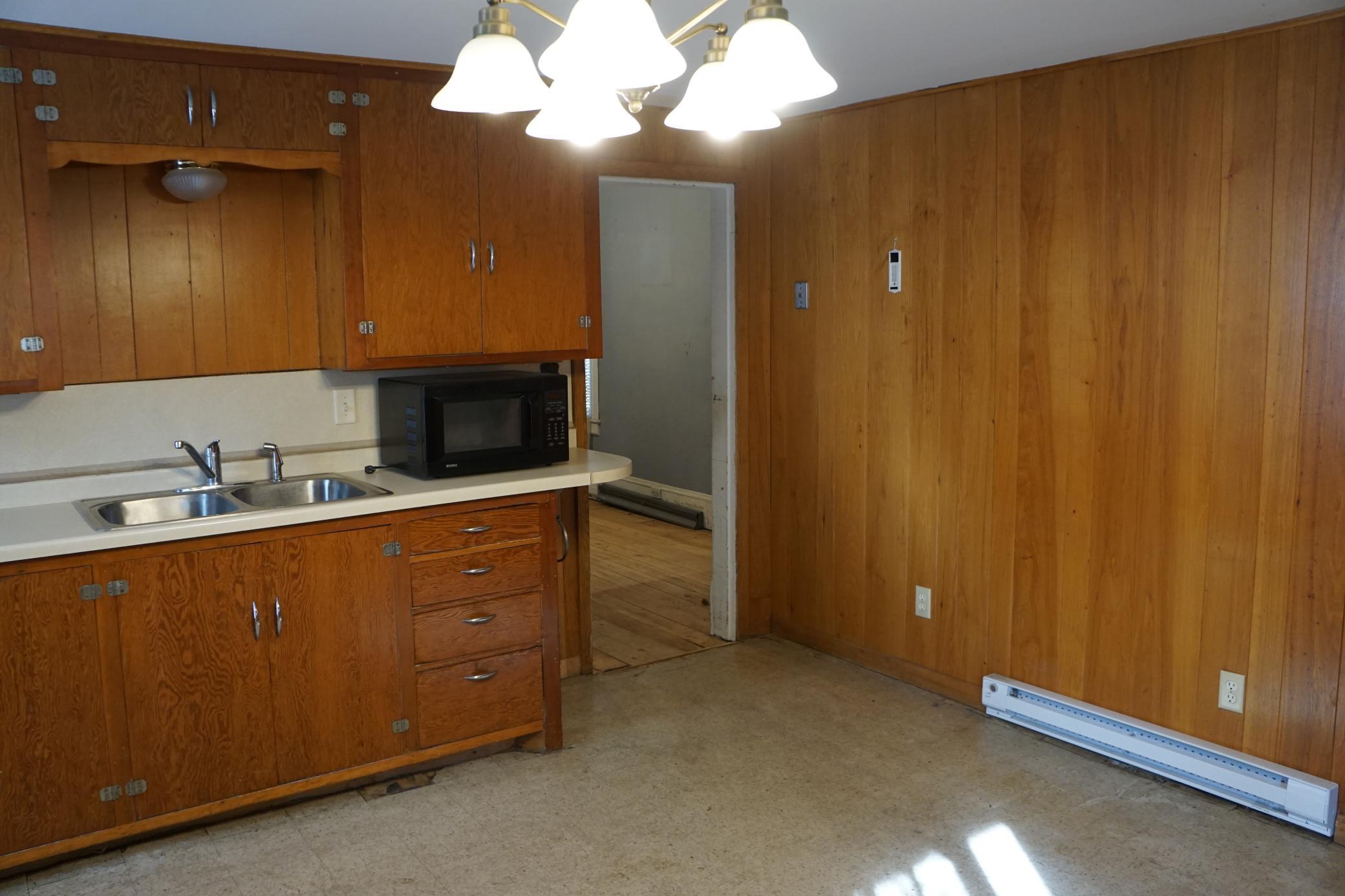 712 4th Street S Property Photo 4
