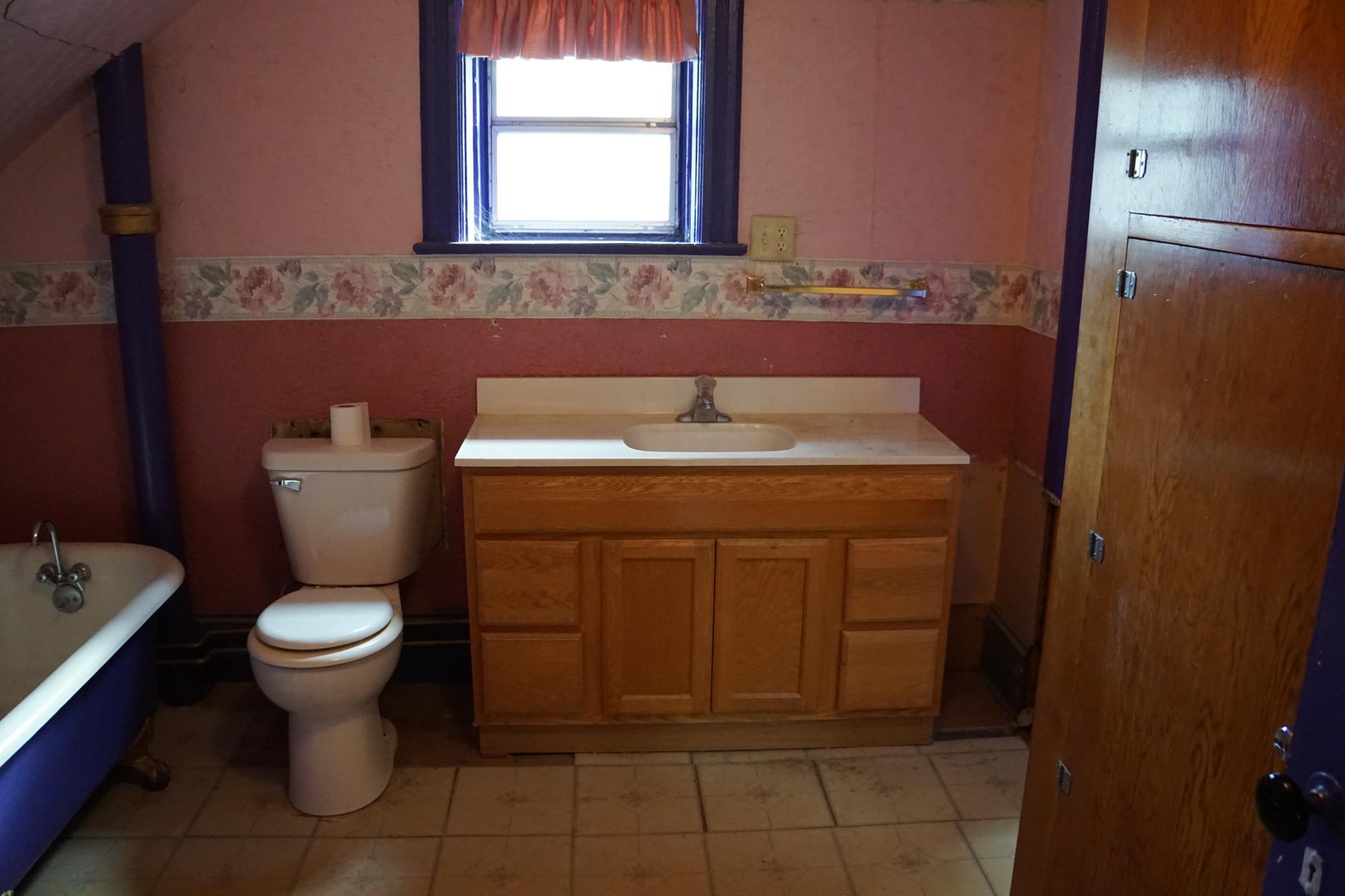712 4th Street S Property Photo 6