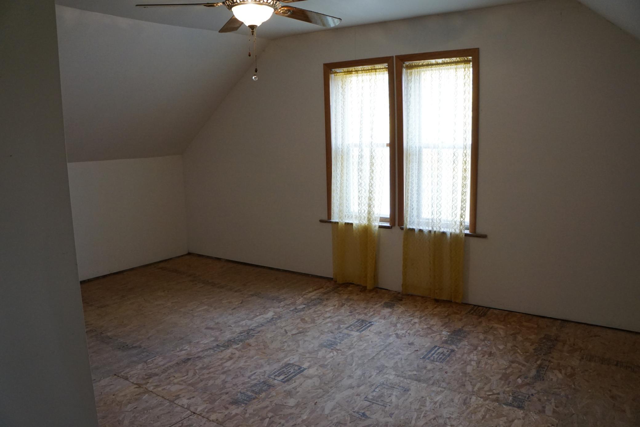 712 4th Street S Property Photo 14