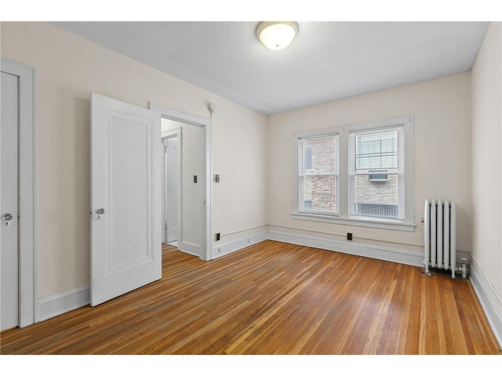 1909 Emerson Avenue S 8 Property Photo 13