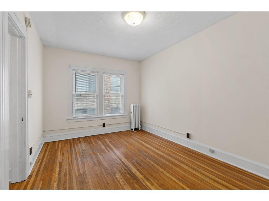 1909 Emerson Avenue S 8 Property Photo 14