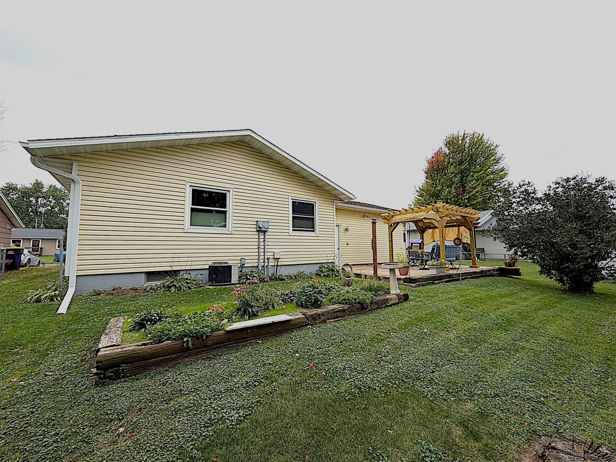 220 3rd Avenue Ne Property Photo 4