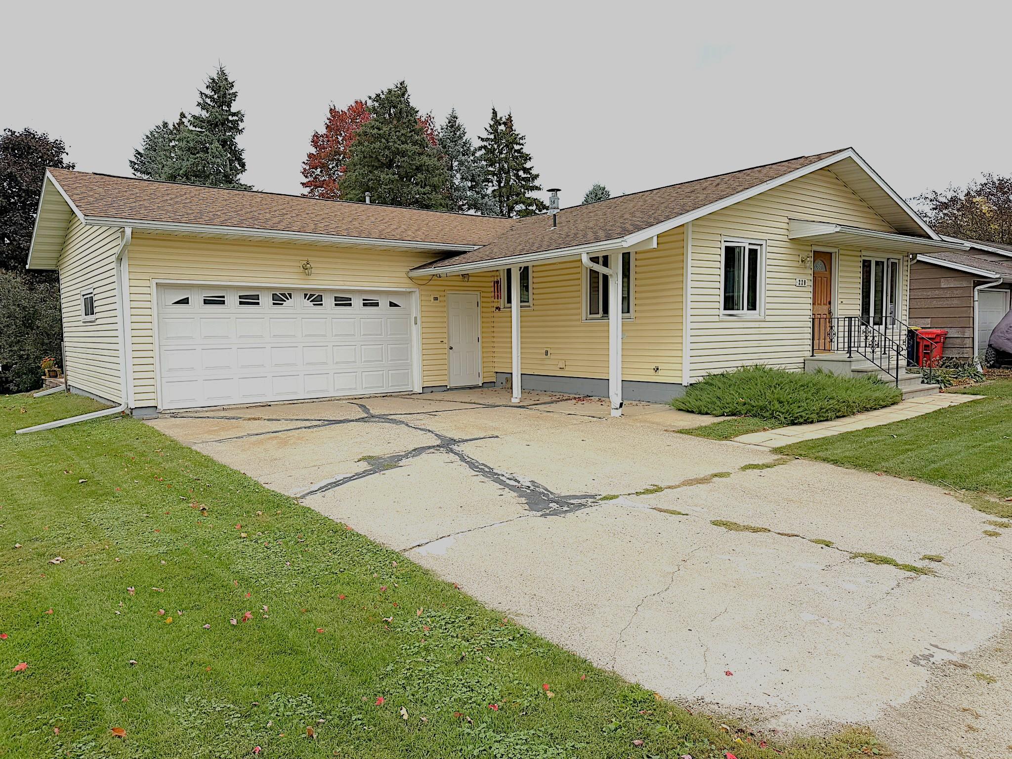 220 3rd Avenue Ne Property Photo 6