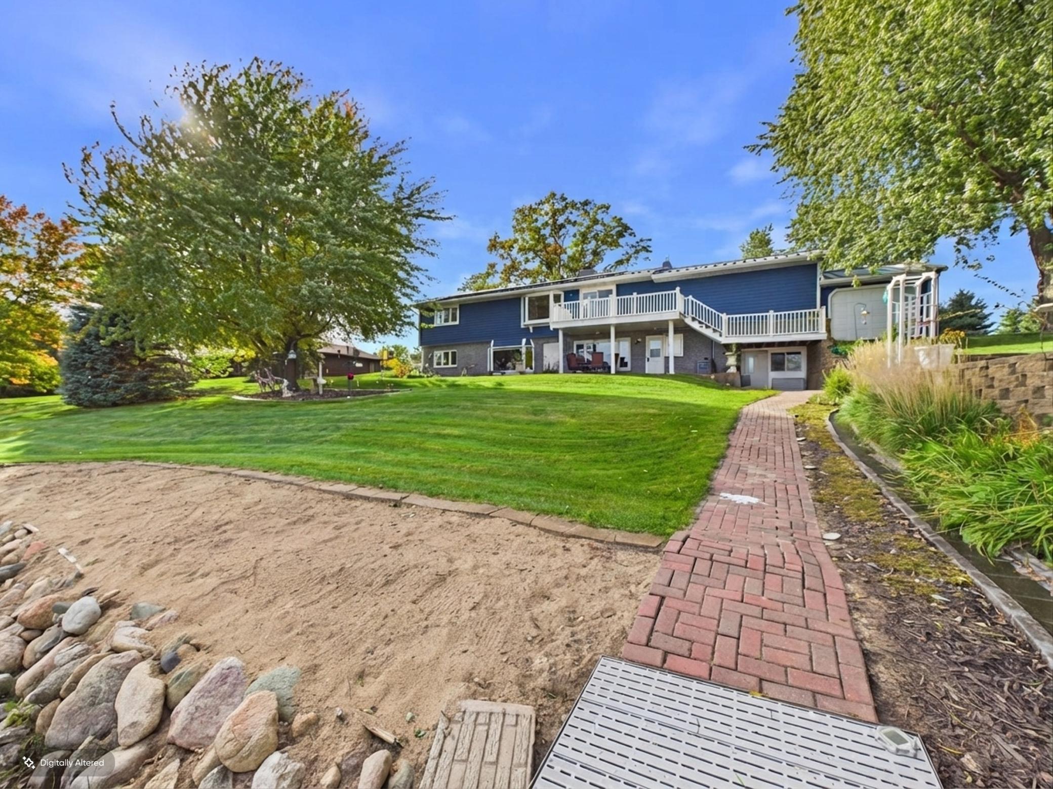 44538 Saukview Drive Property Photo 1