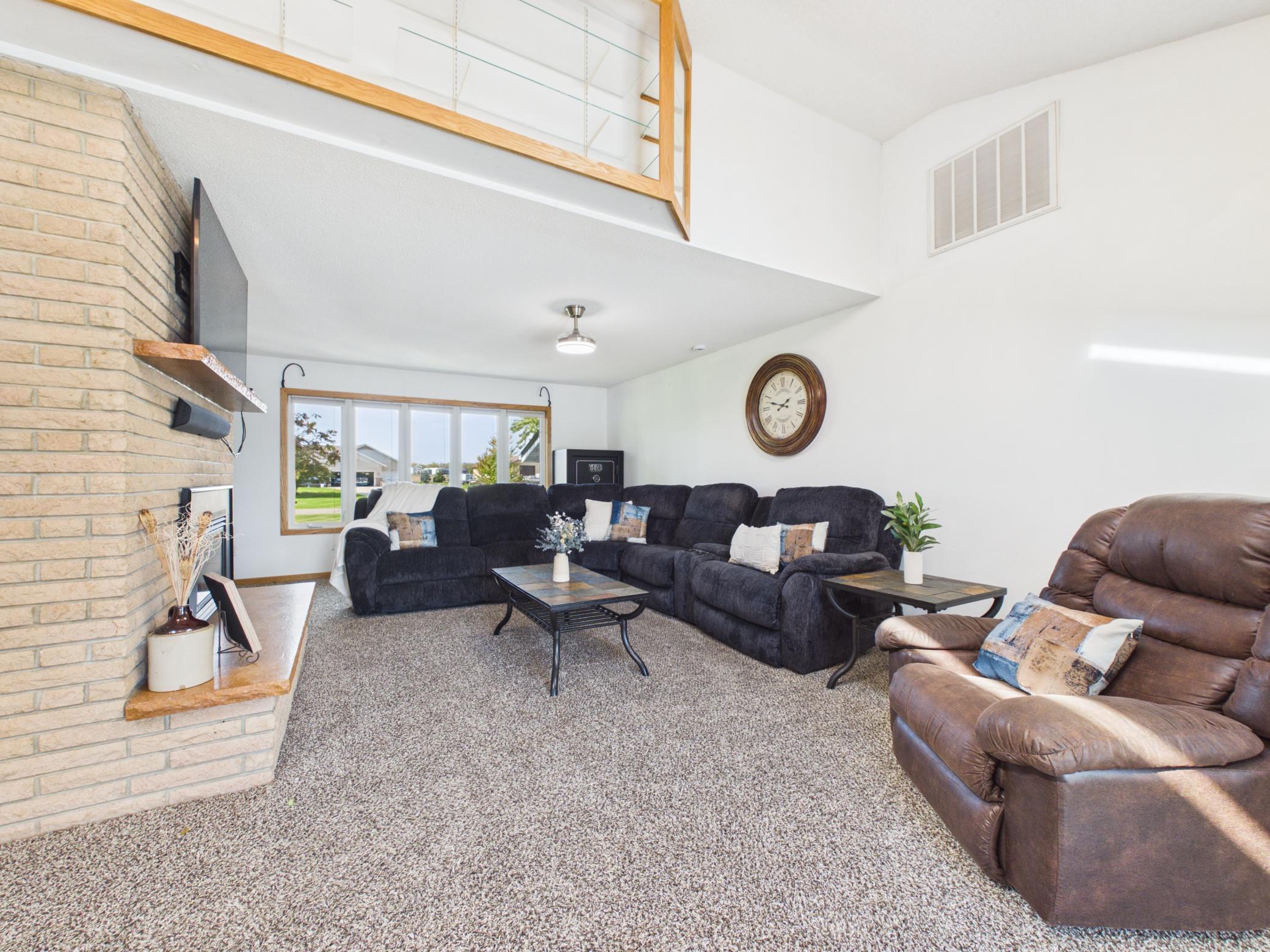 44538 Saukview Drive Property Photo 29