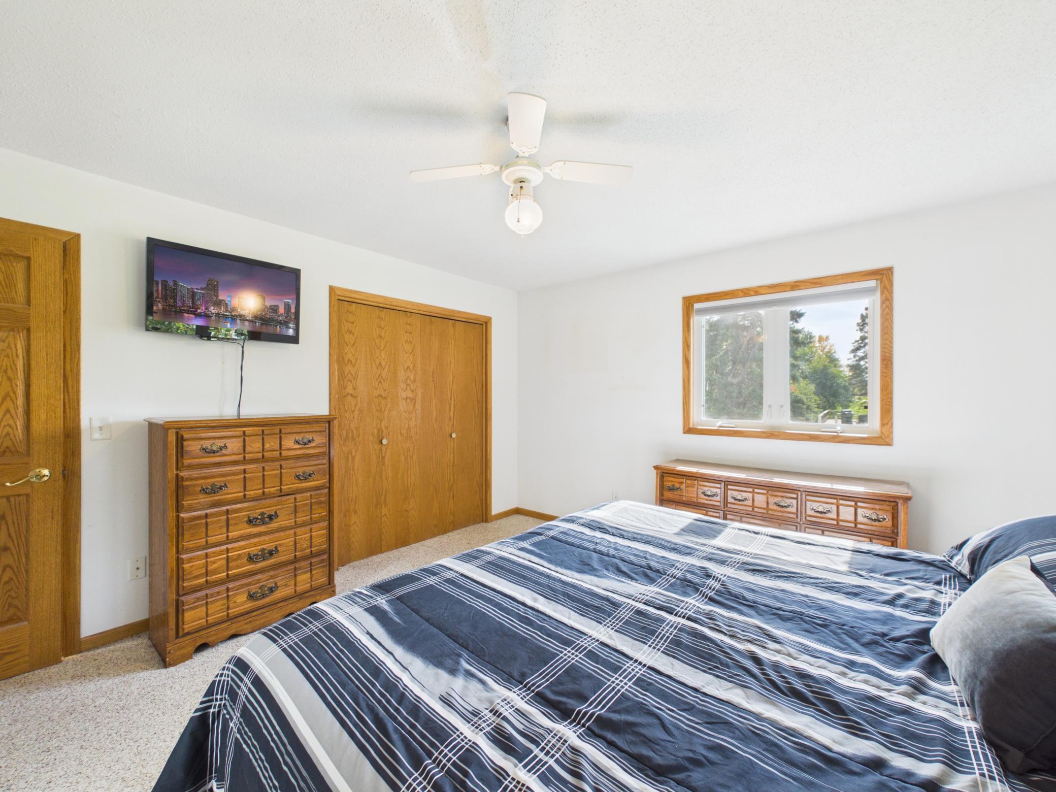 44538 Saukview Drive Property Photo 35