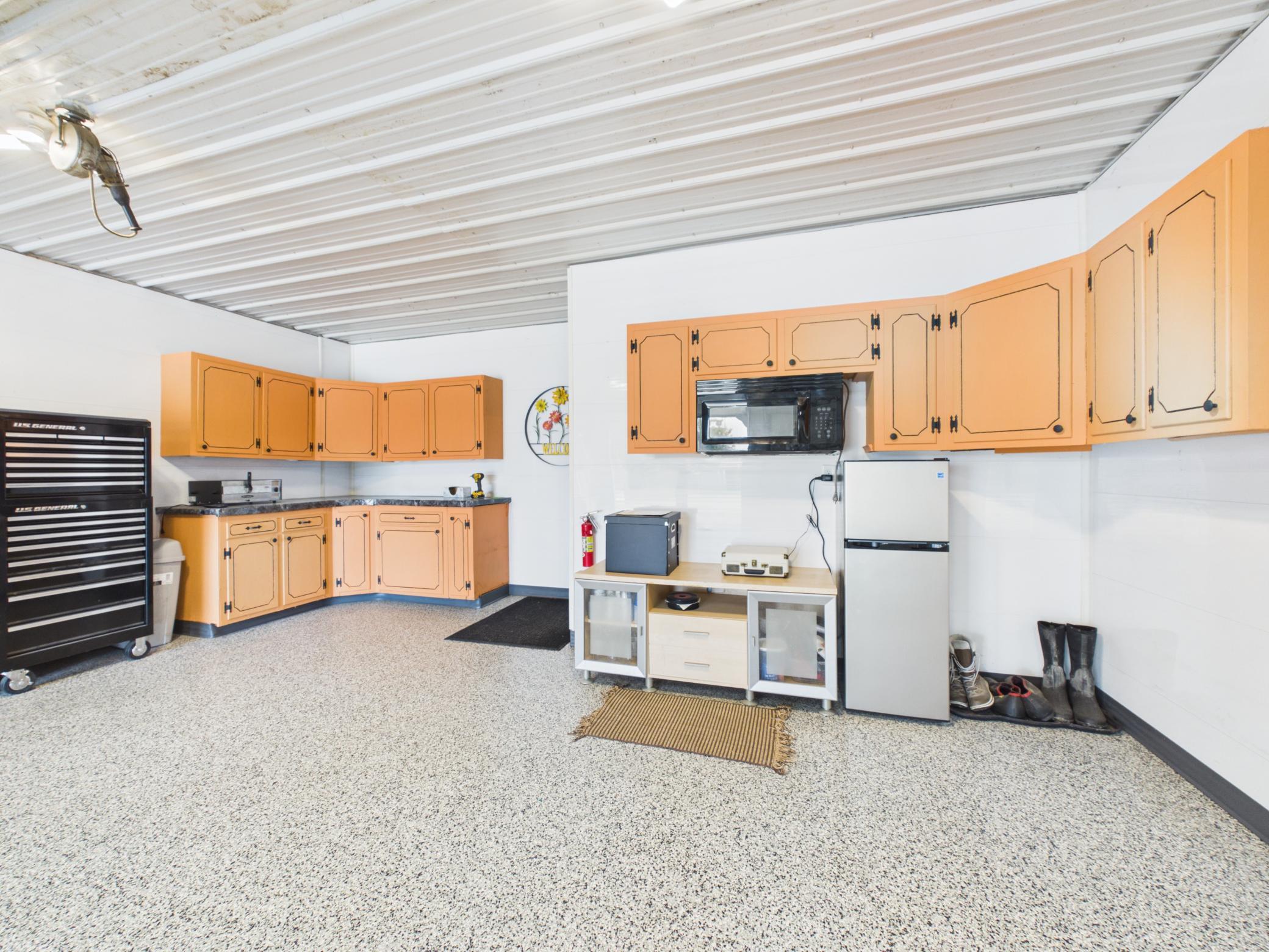 44538 Saukview Drive Property Photo 47