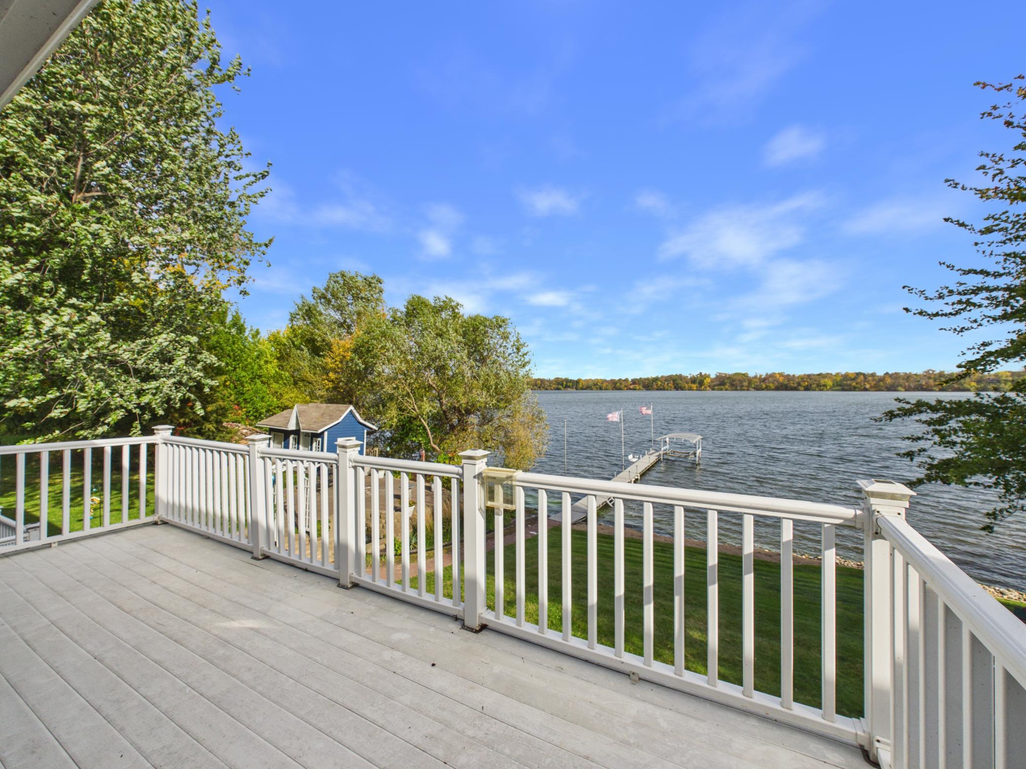 44538 Saukview Drive Property Photo 49