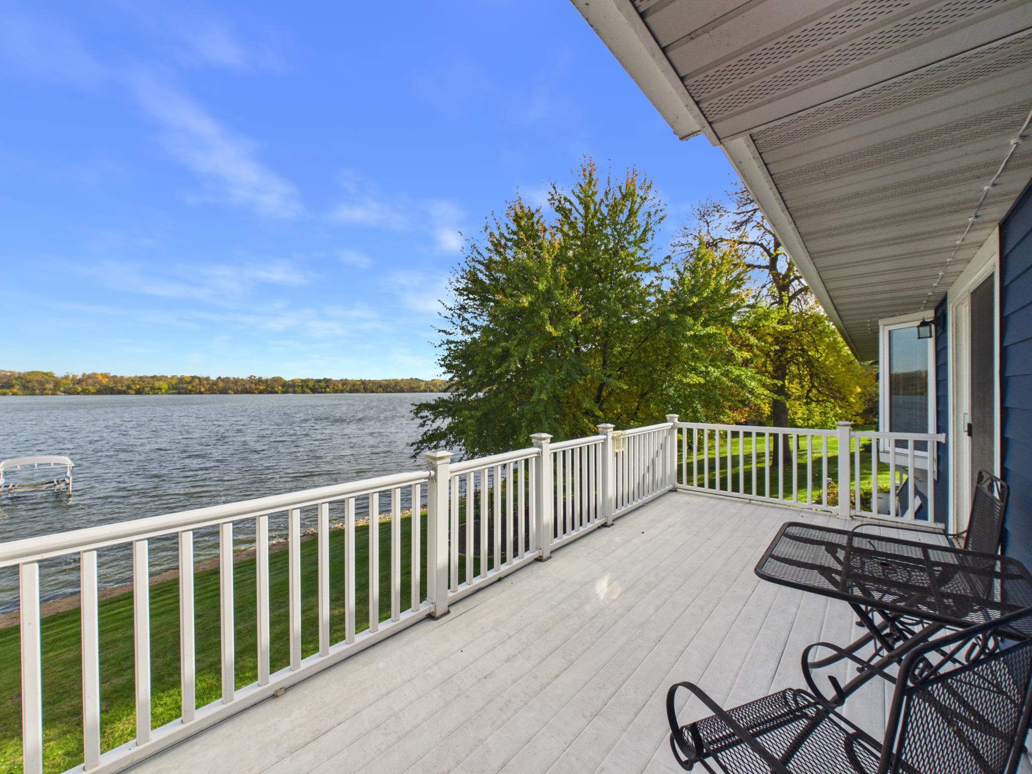 44538 Saukview Drive Property Photo 50