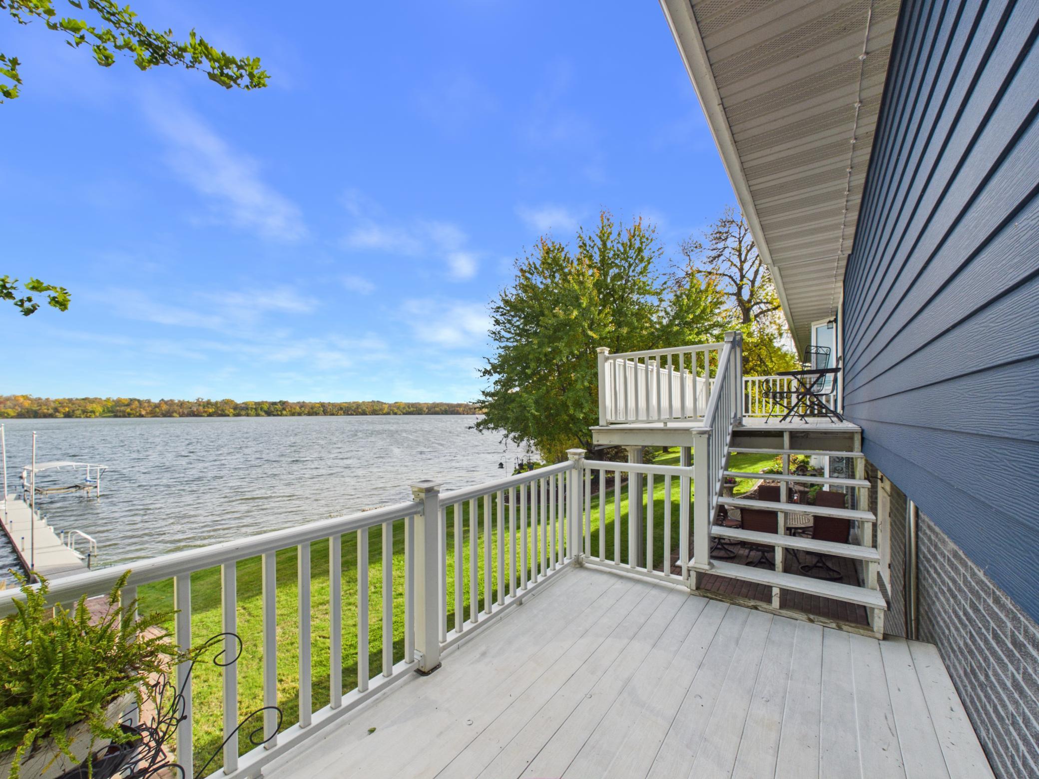 44538 Saukview Drive Property Photo 53