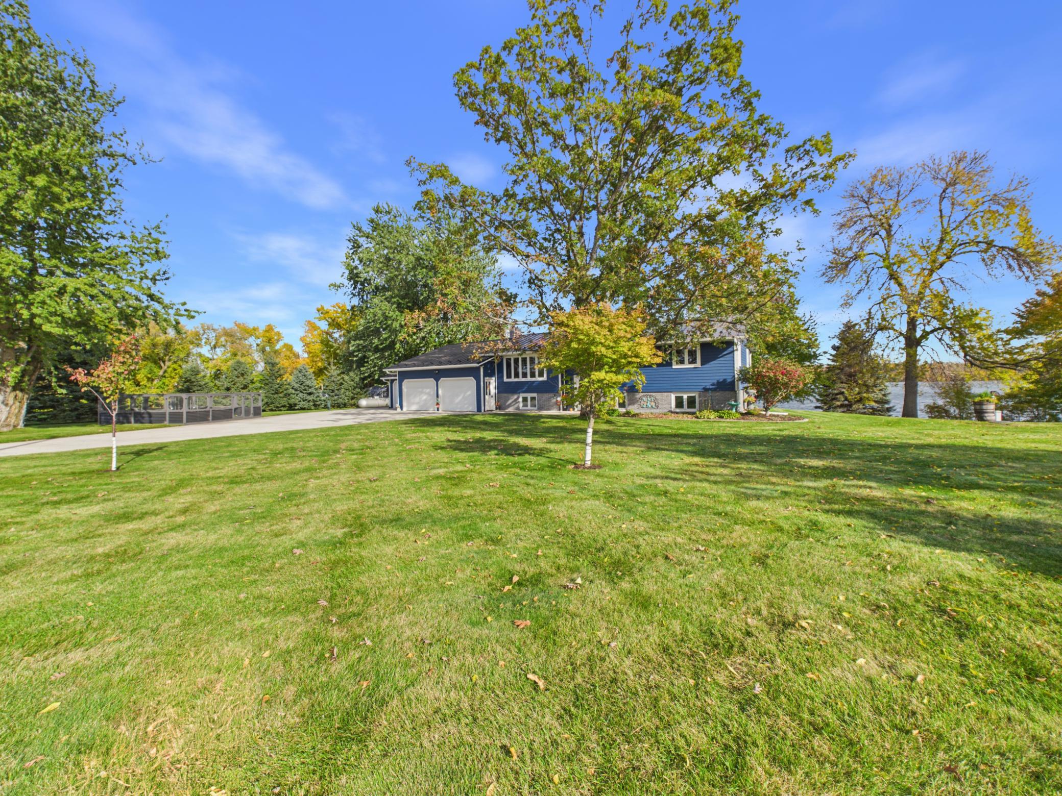 44538 Saukview Drive Property Photo 56