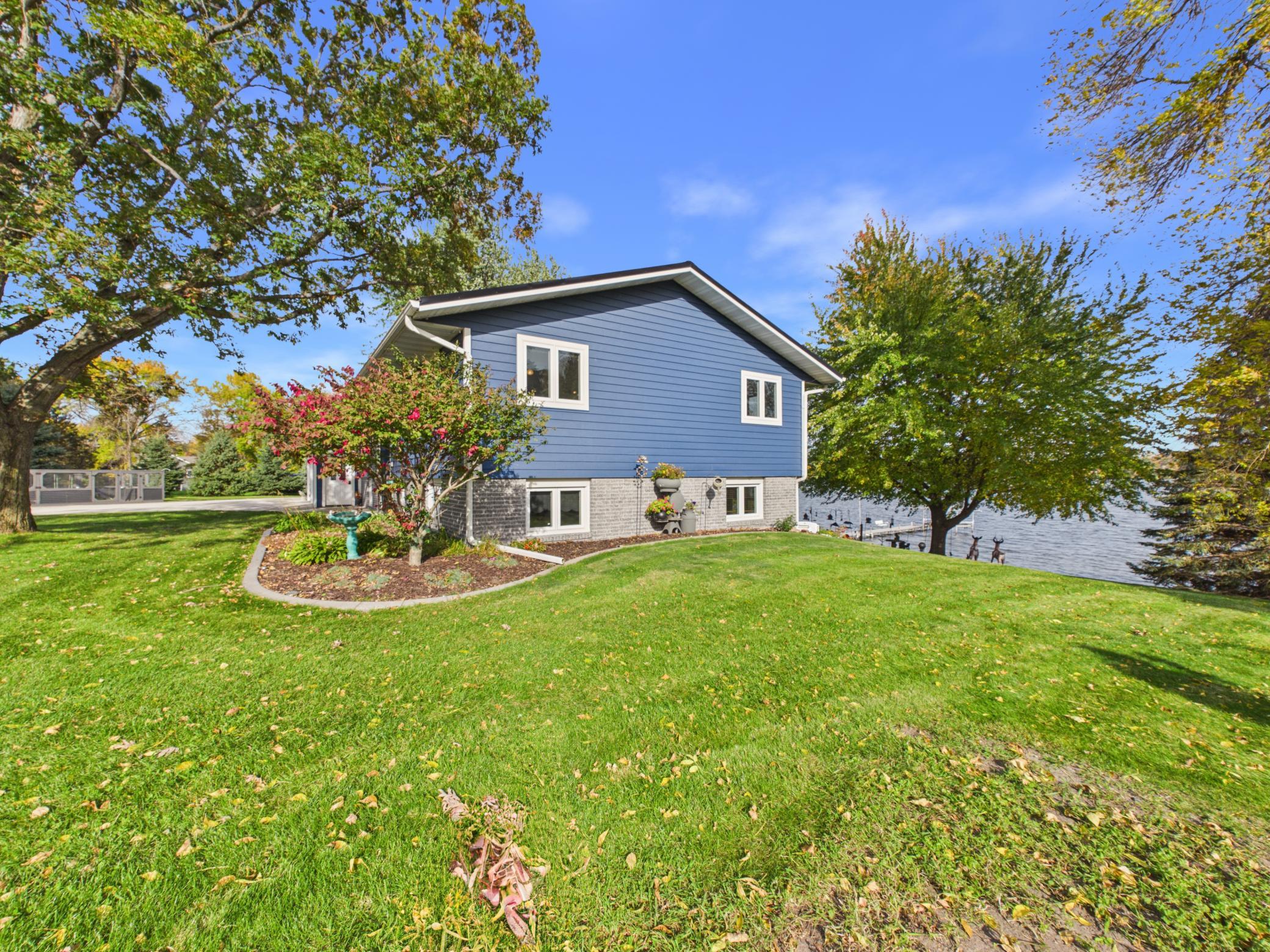 44538 Saukview Drive Property Photo 58