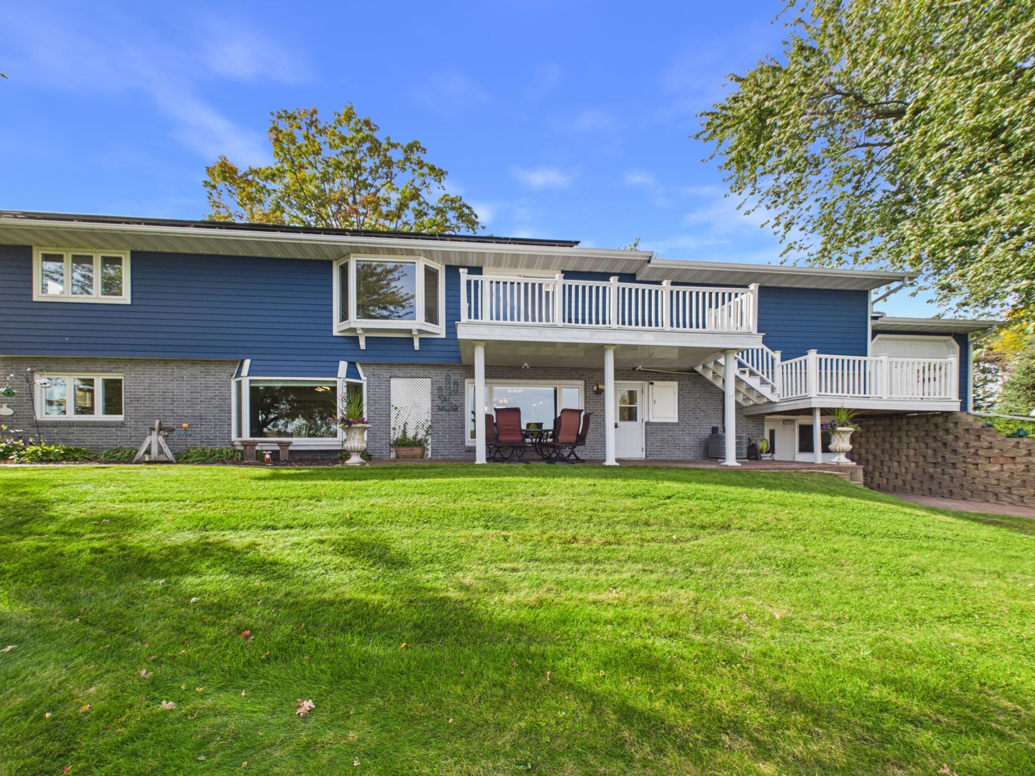44538 Saukview Drive Property Photo 64