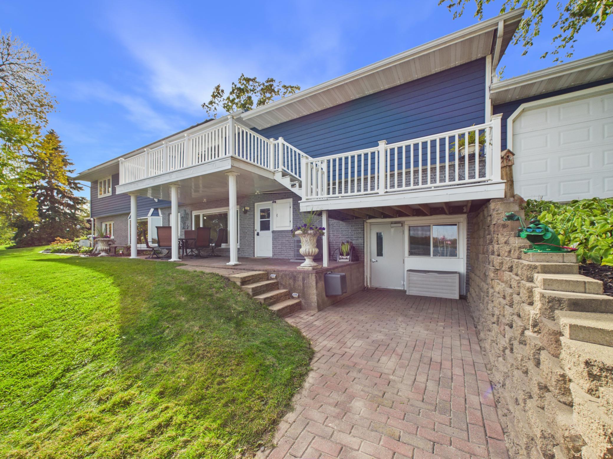 44538 Saukview Drive Property Photo 70