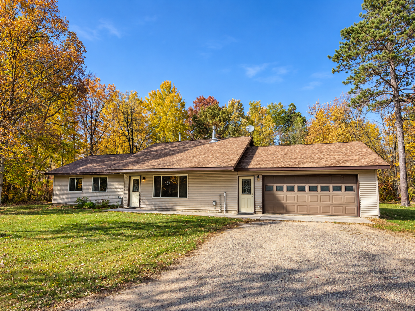 3176 Ellis Road Property Photo 1