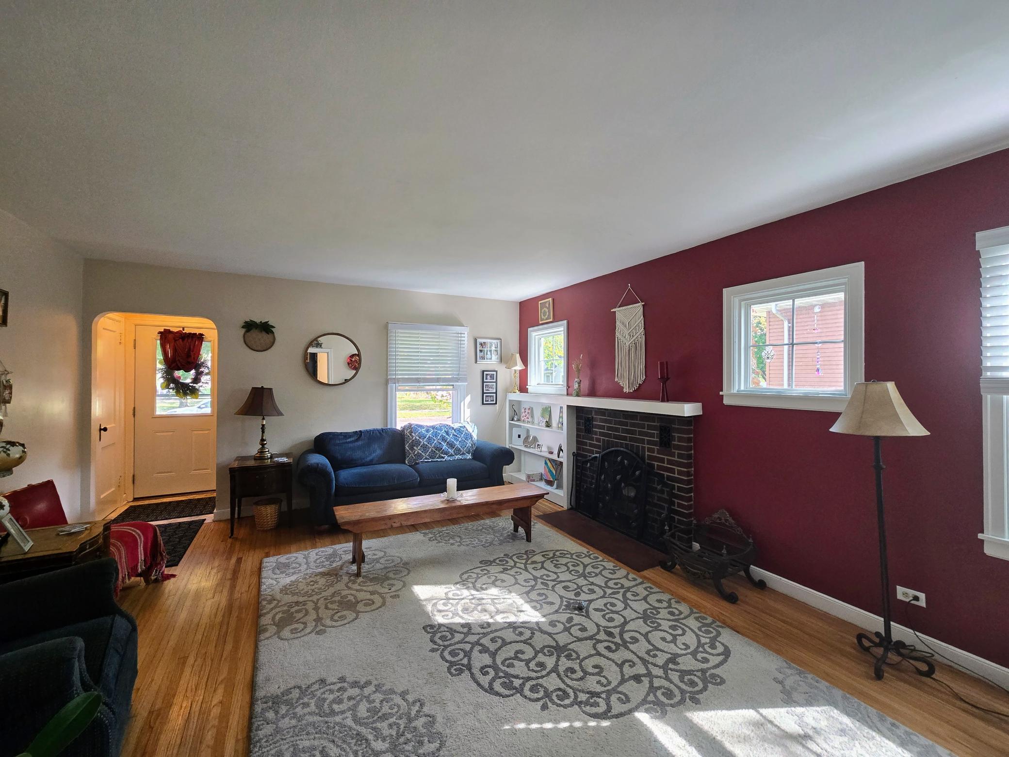 329 2nd Avenue Ne Property Photo 5