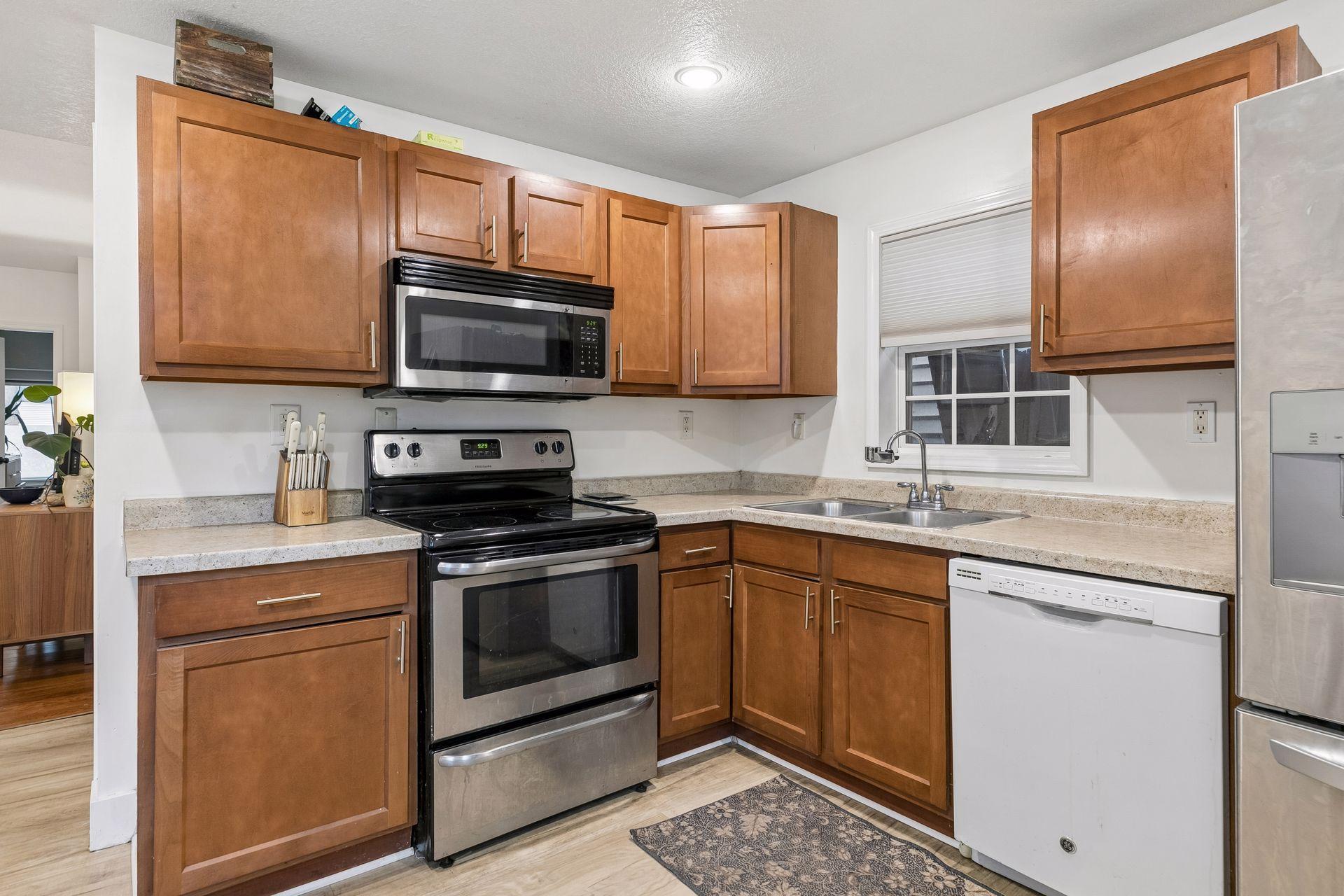 41 King Street E Property Photo 14