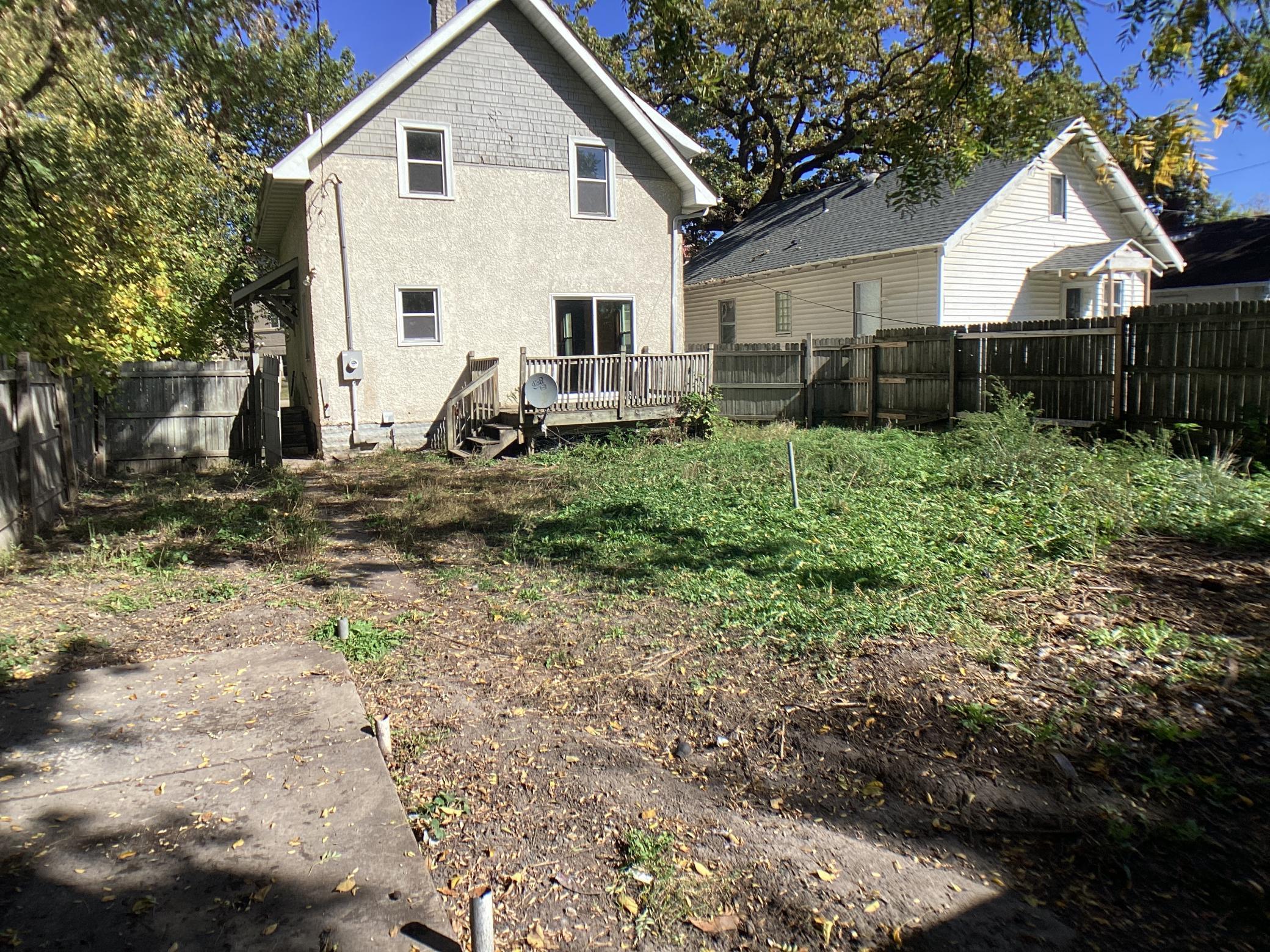 2319 W Broadway Avenue Property Photo 2