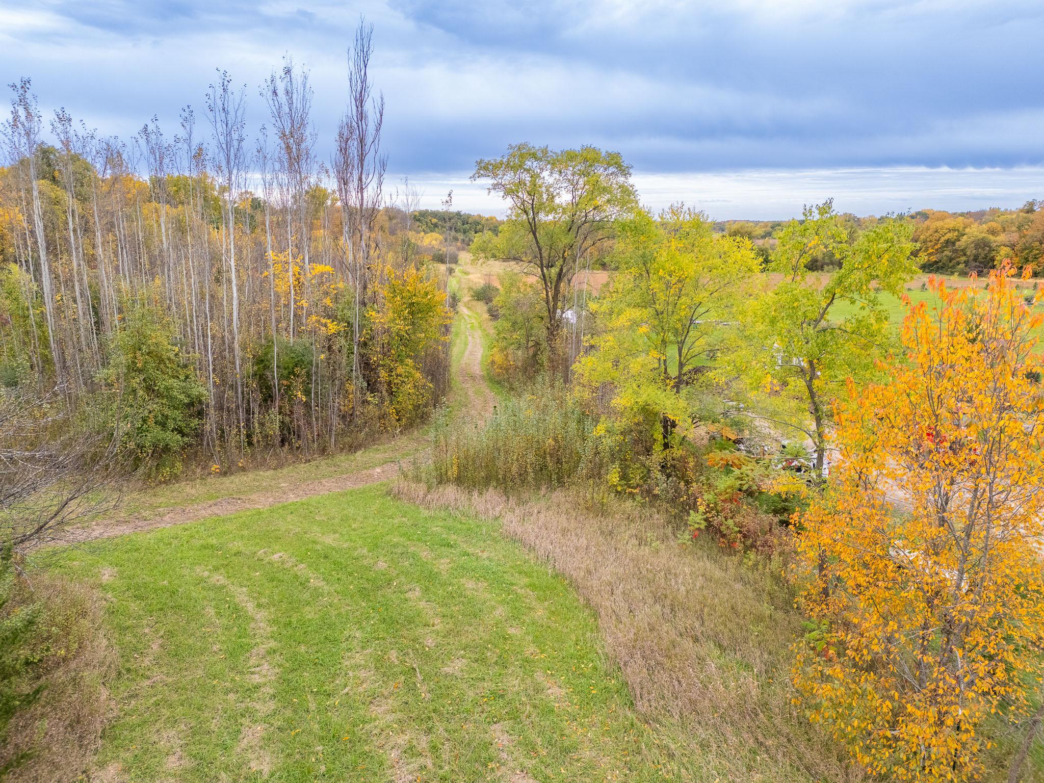 9225 Kutz Xing Property Photo 3