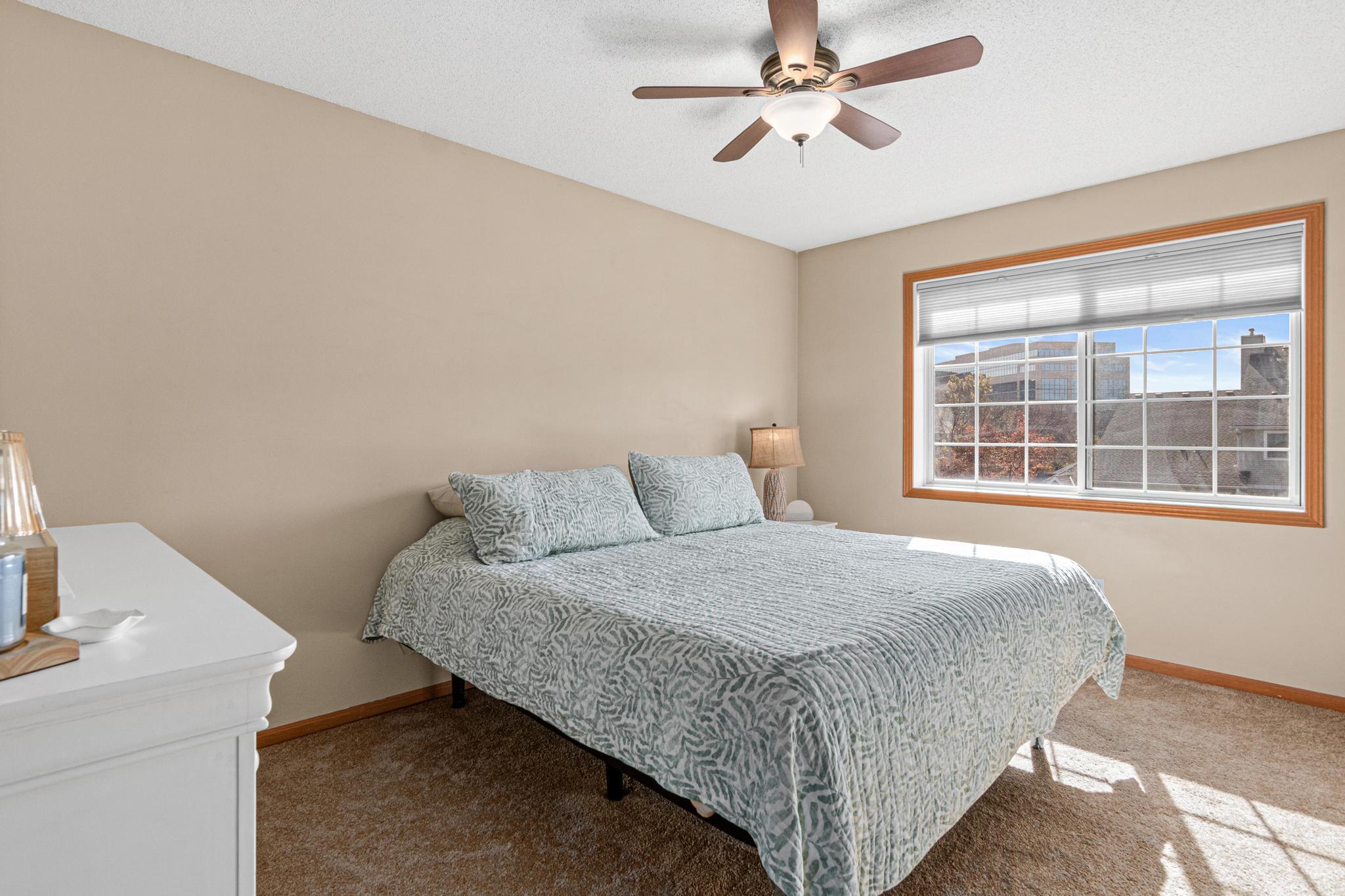 492 Willoughby Way W Property Photo 6