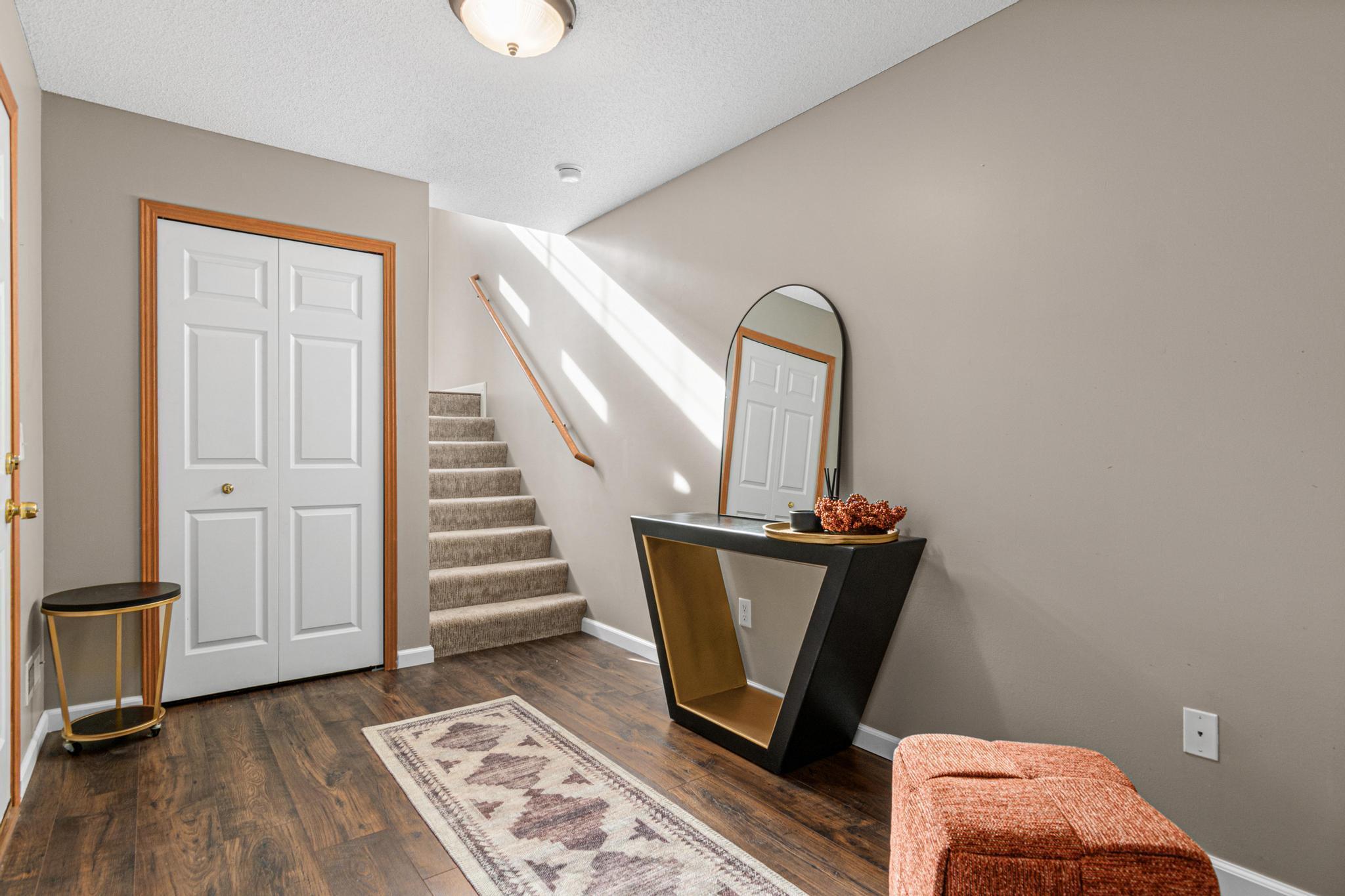 492 Willoughby Way W Property Photo 11
