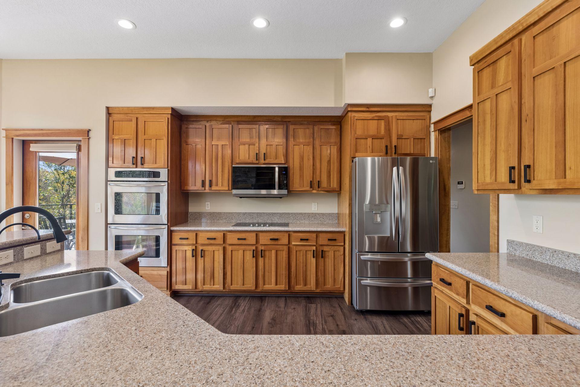 555 Chinnock Lane Property Photo 18