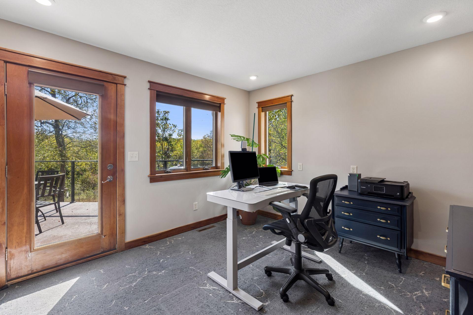 555 Chinnock Lane Property Photo 32