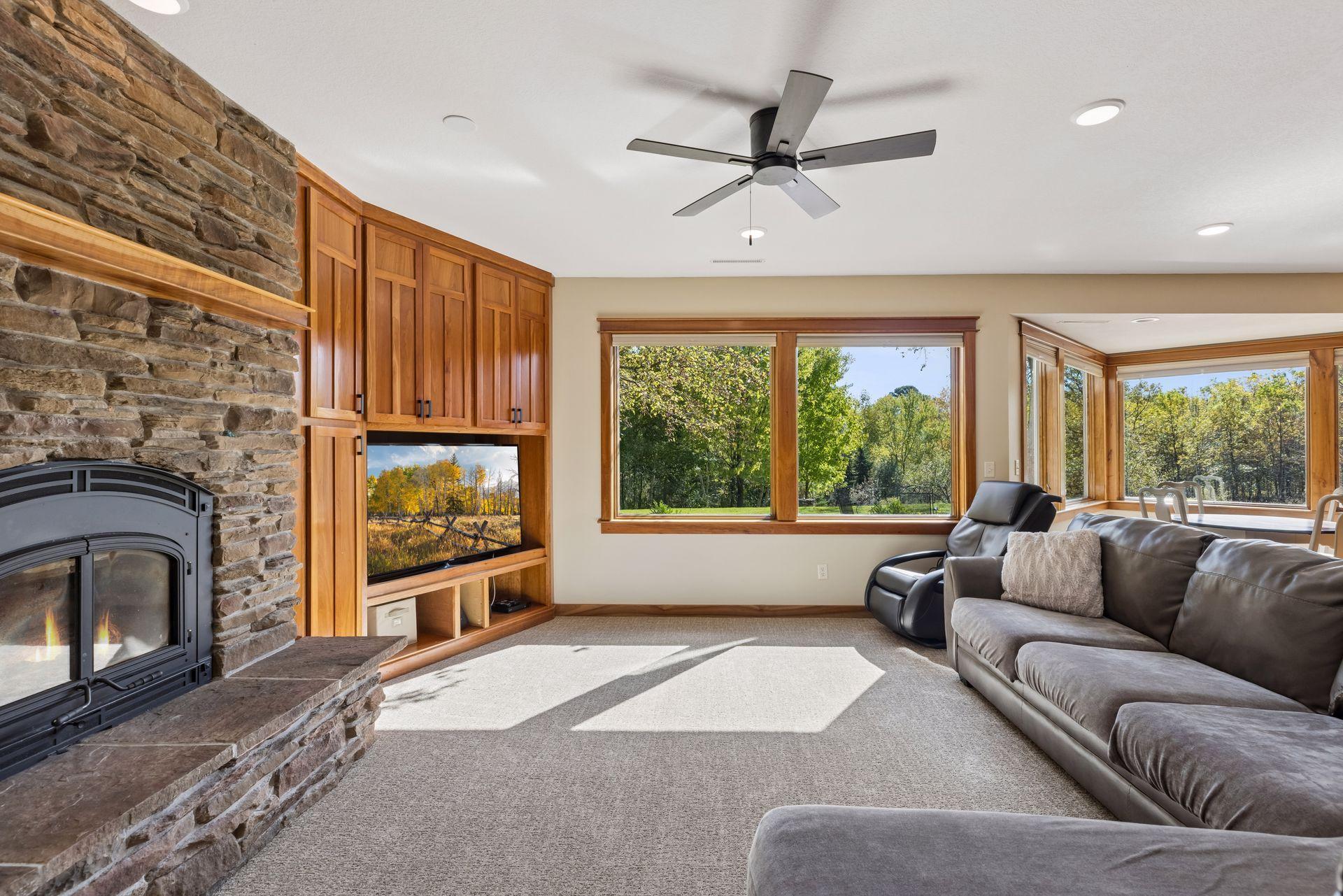 555 Chinnock Lane Property Photo 39