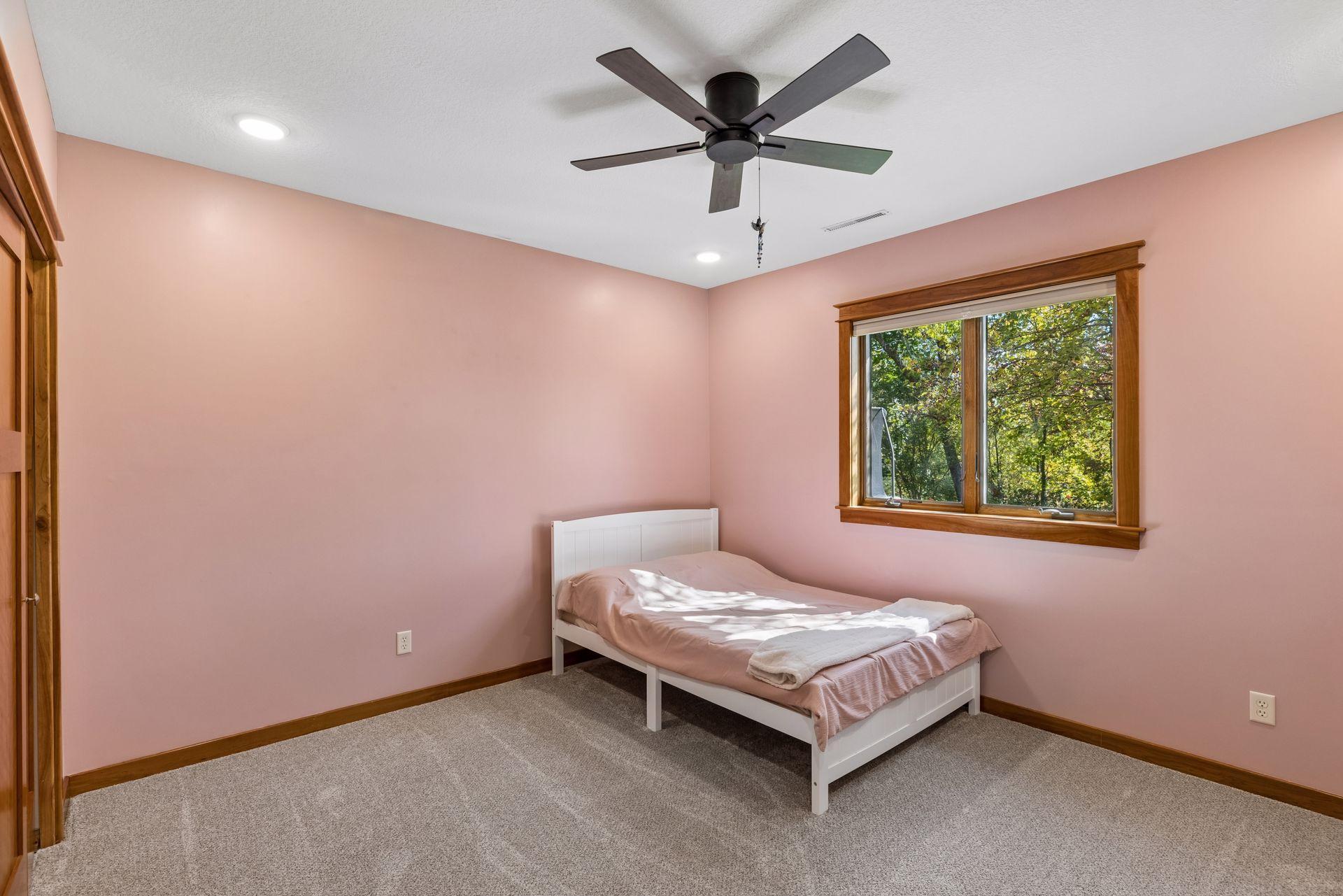 555 Chinnock Lane Property Photo 43
