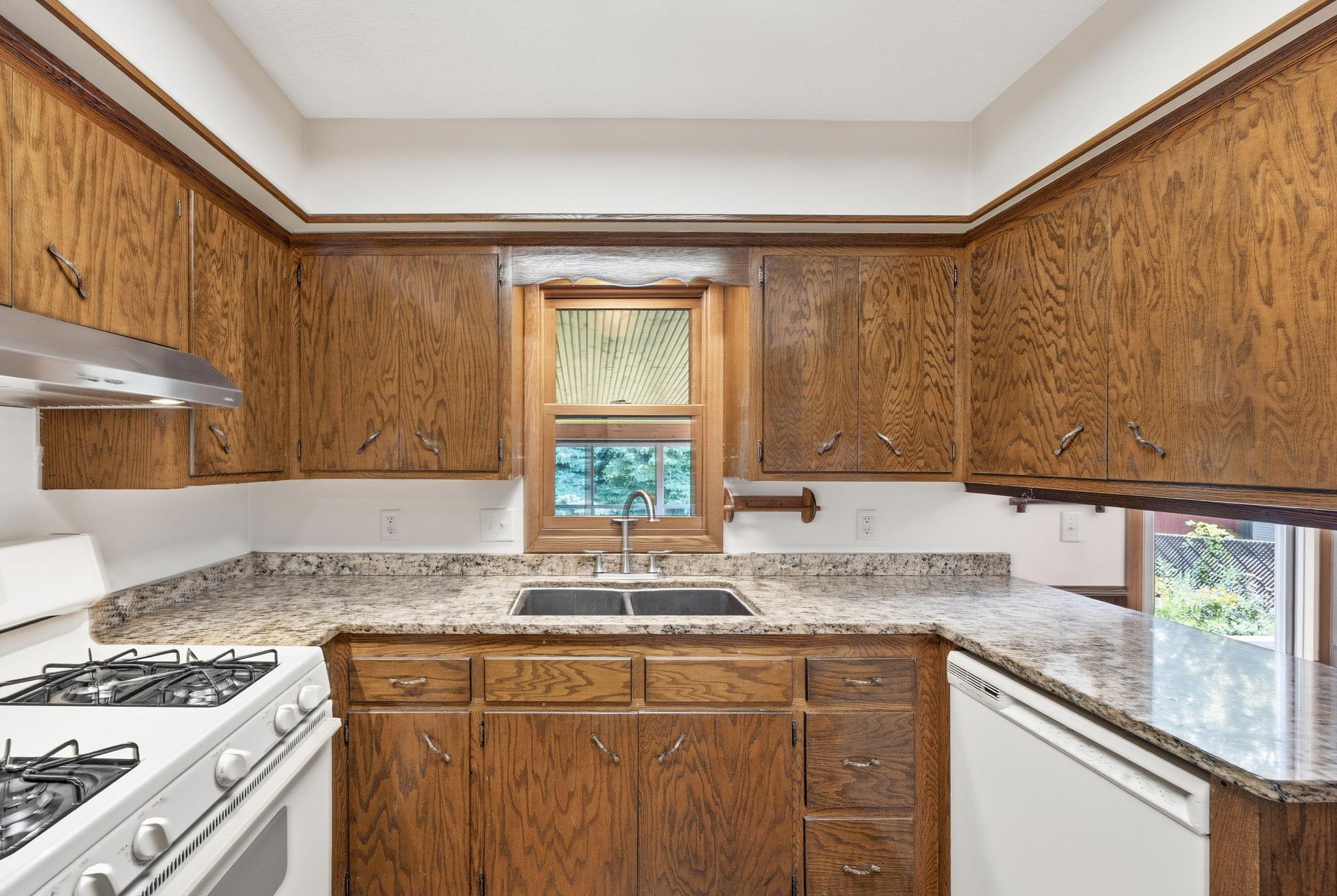 67 13th Avenue Sw Property Photo 8