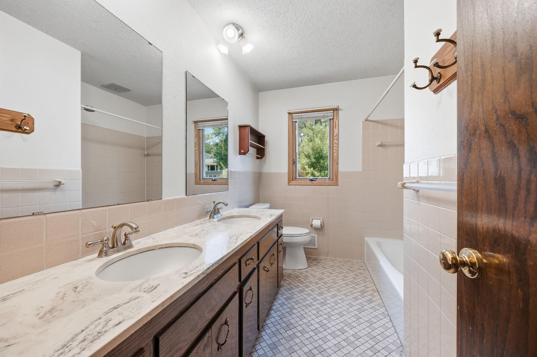 67 13th Avenue Sw Property Photo 9