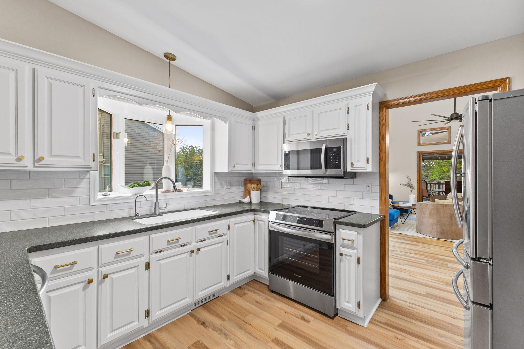 13762 93rd Place N Property Photo 3