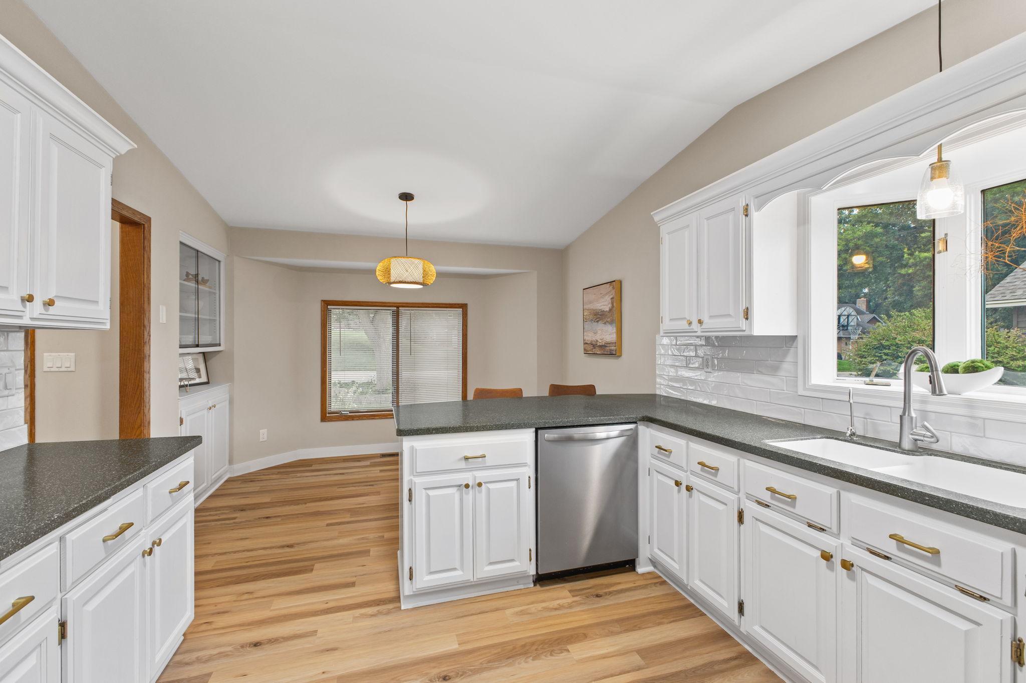 13762 93rd Place N Property Photo 5