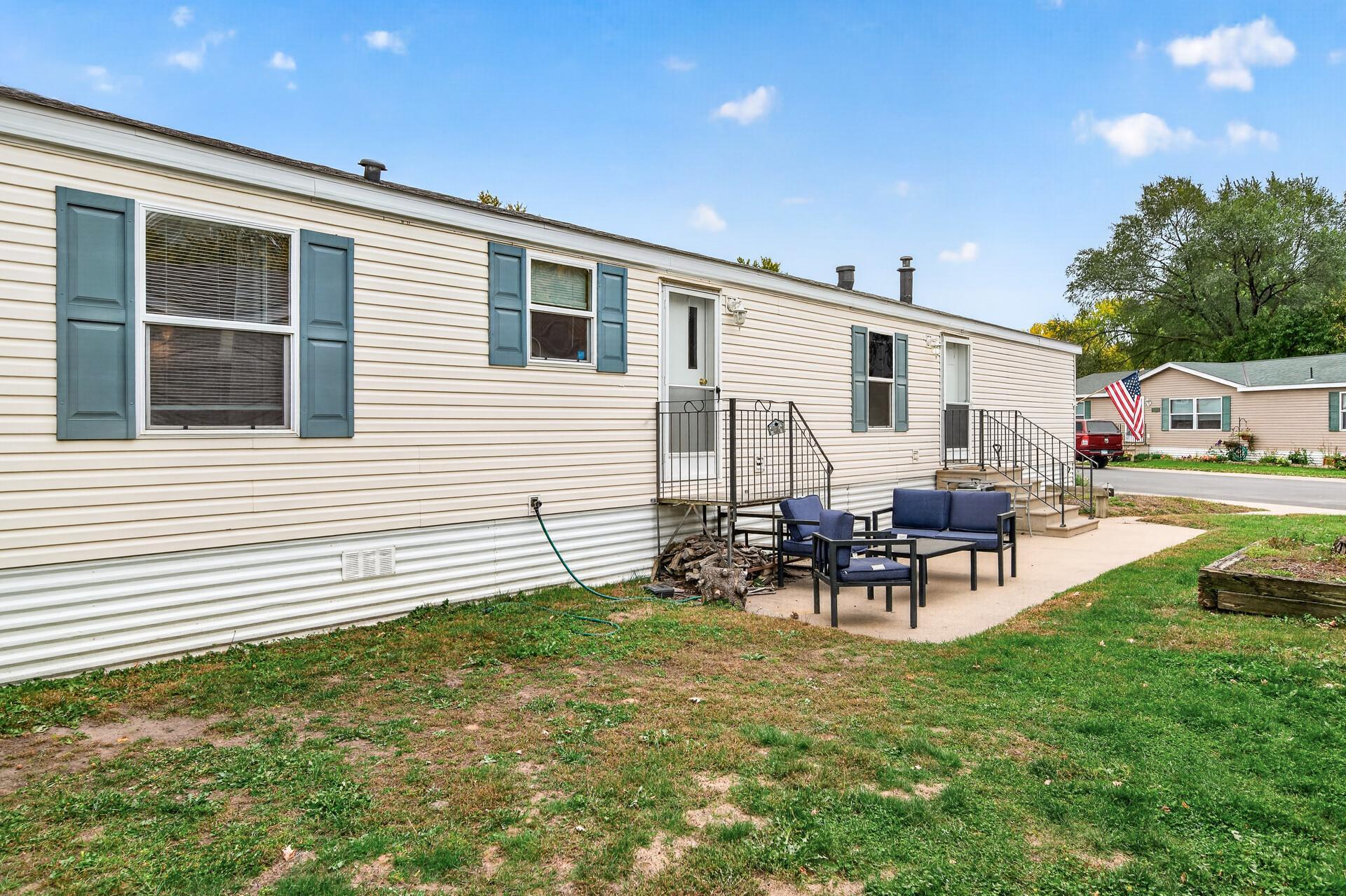1209 104th Lane Ne Property Photo 1