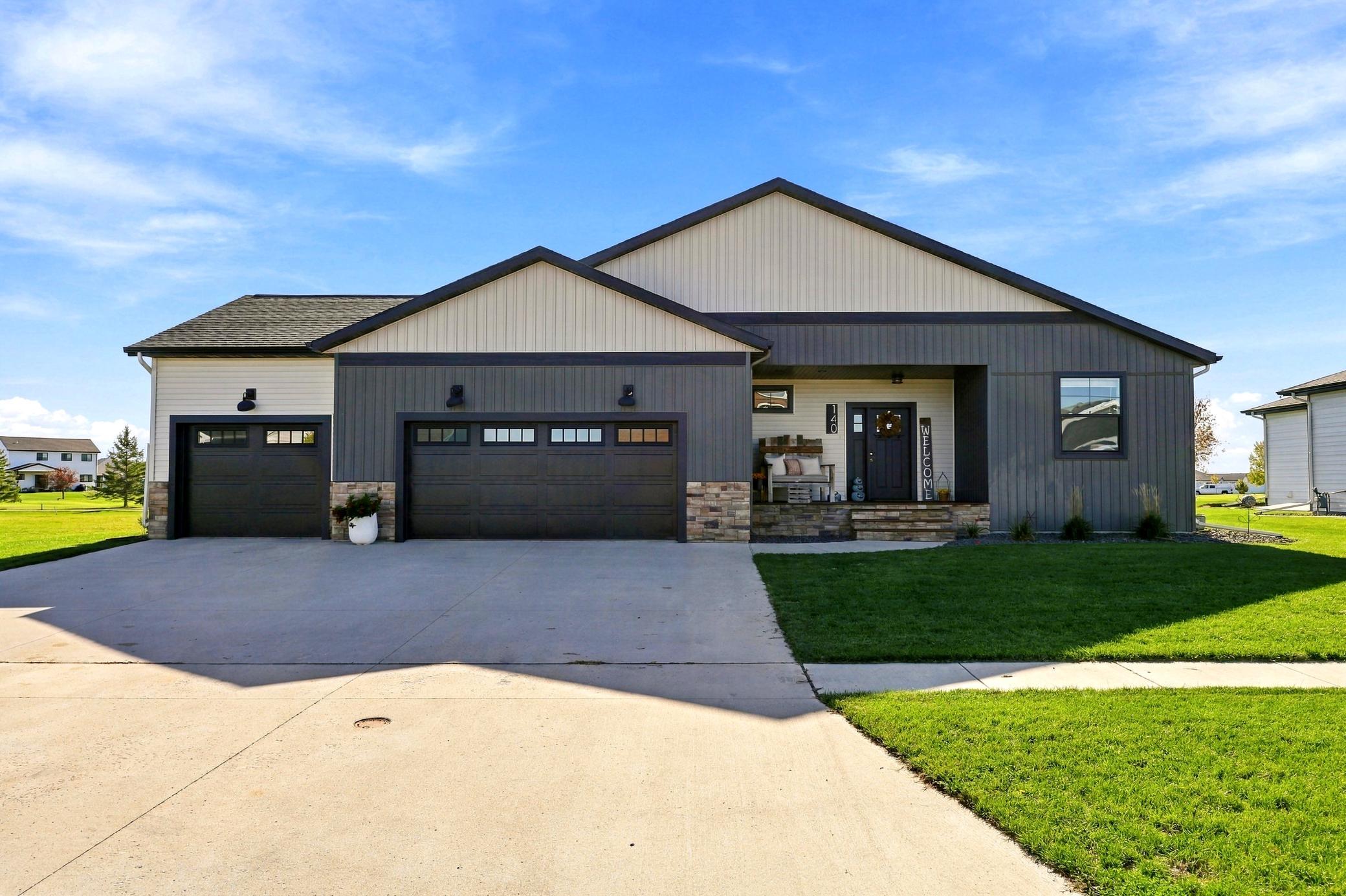 140 Annies Way Property Photo 1