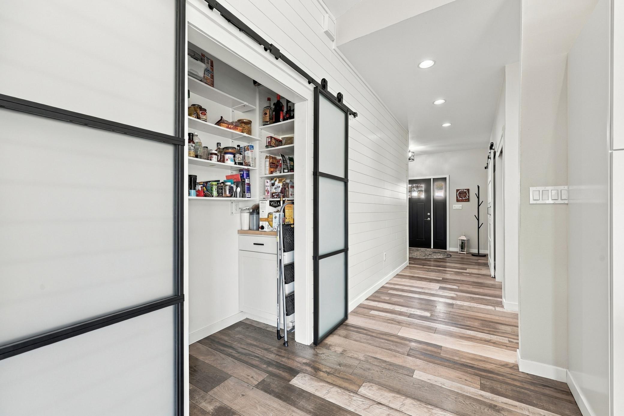 140 Annies Way Property Photo 13