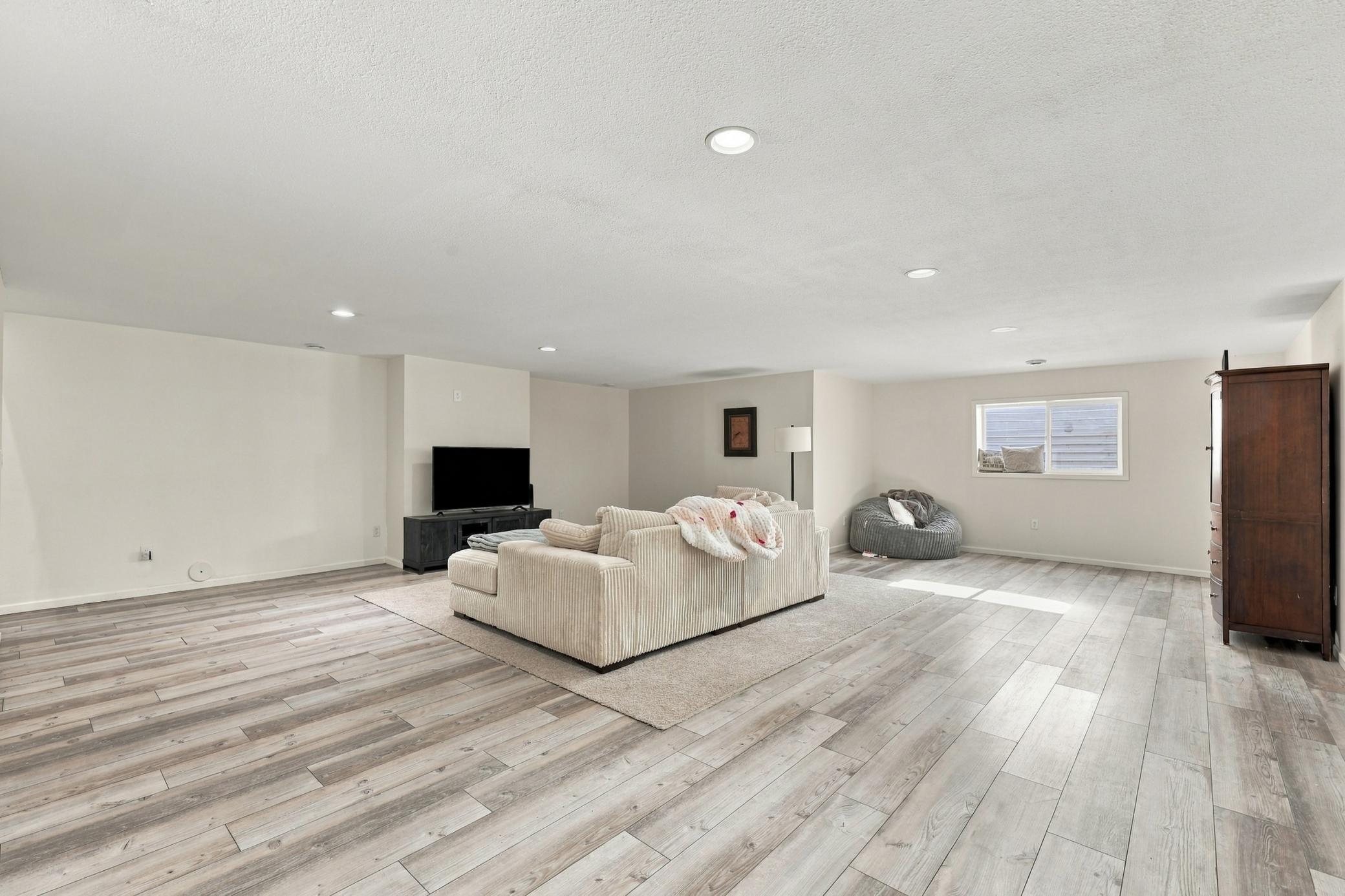 140 Annies Way Property Photo 33