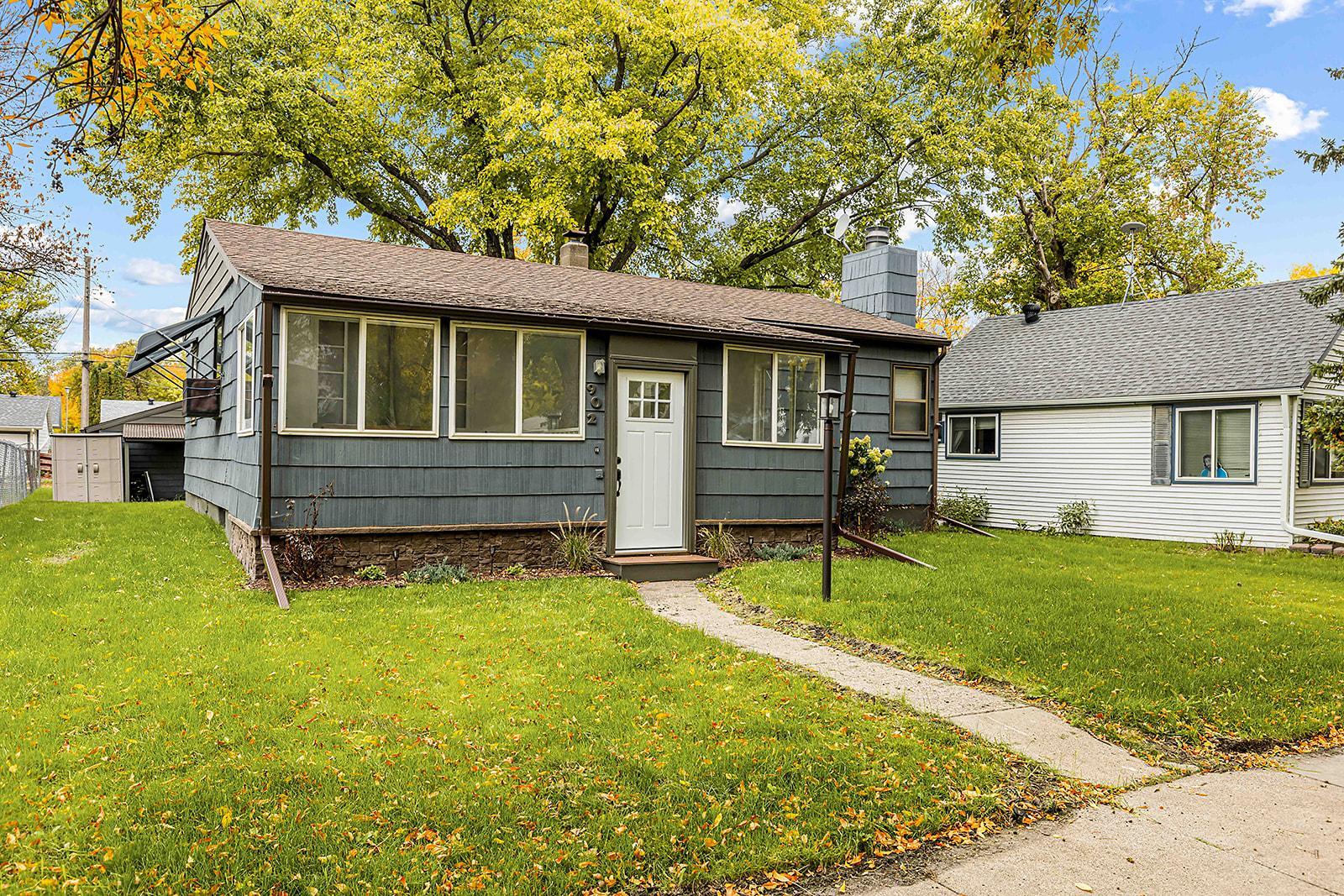 902 N 26th Street N Property Photo 1