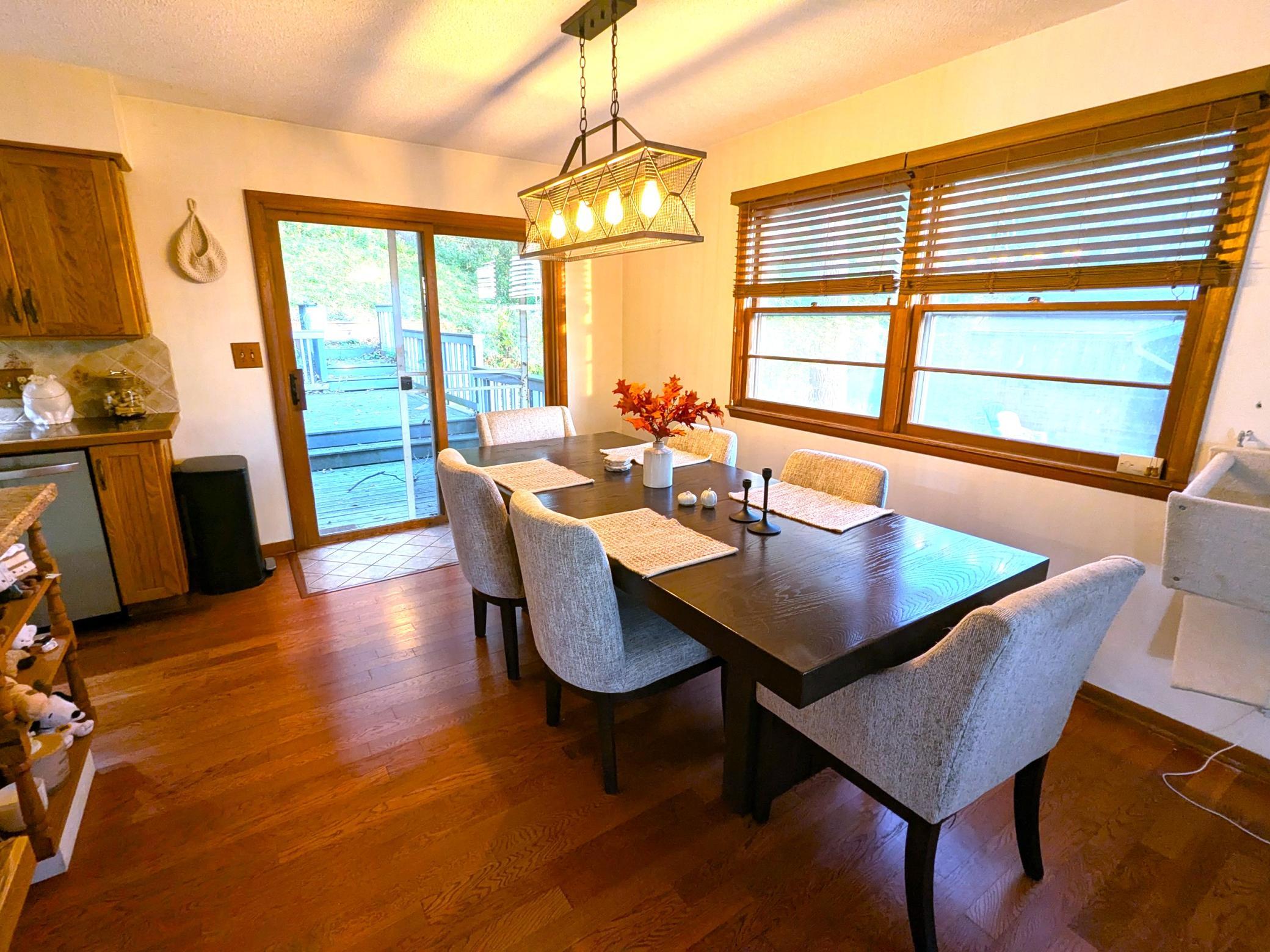 3205 Cliffside Drive Property Photo 4