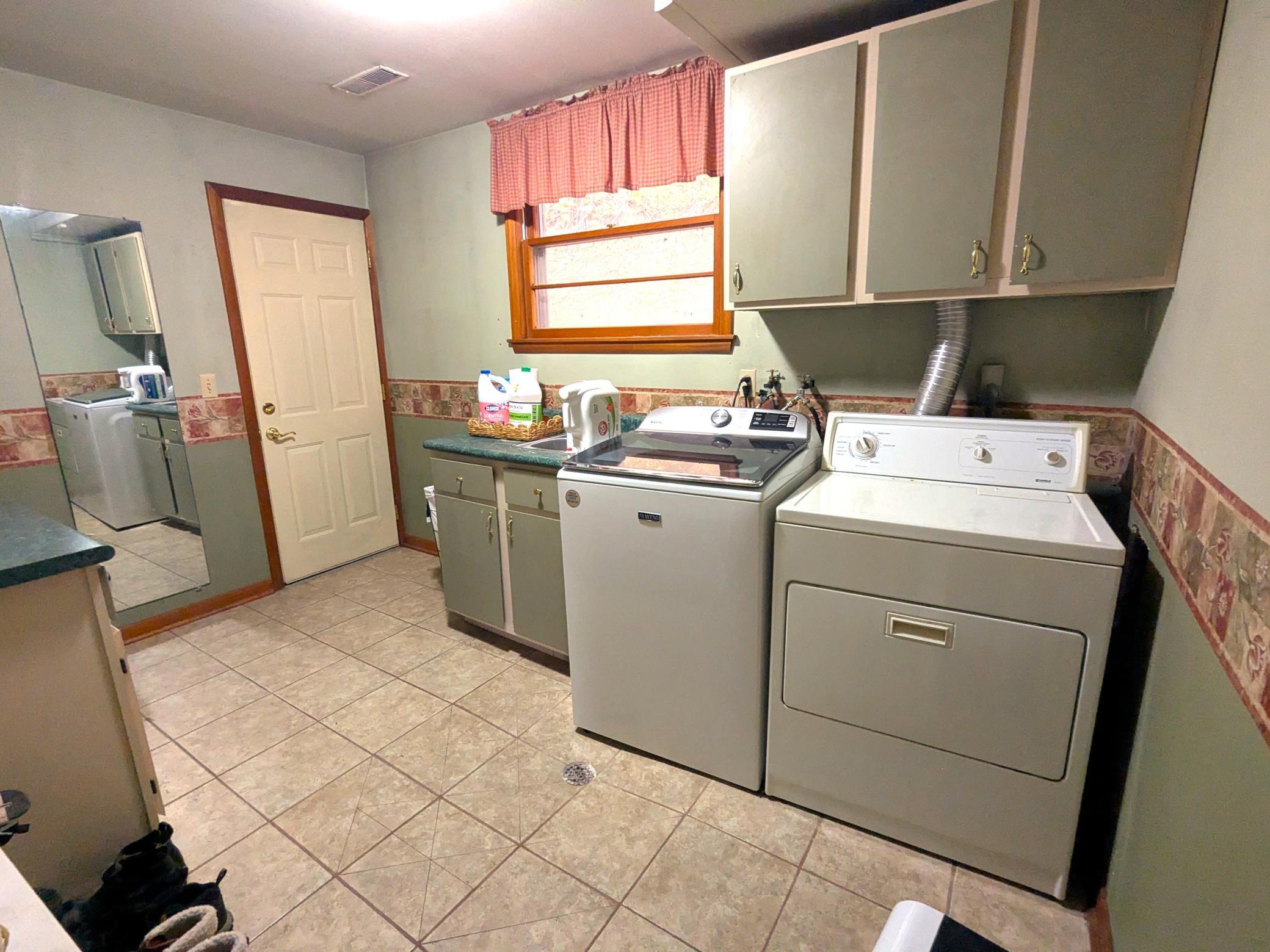 3205 Cliffside Drive Property Photo 25